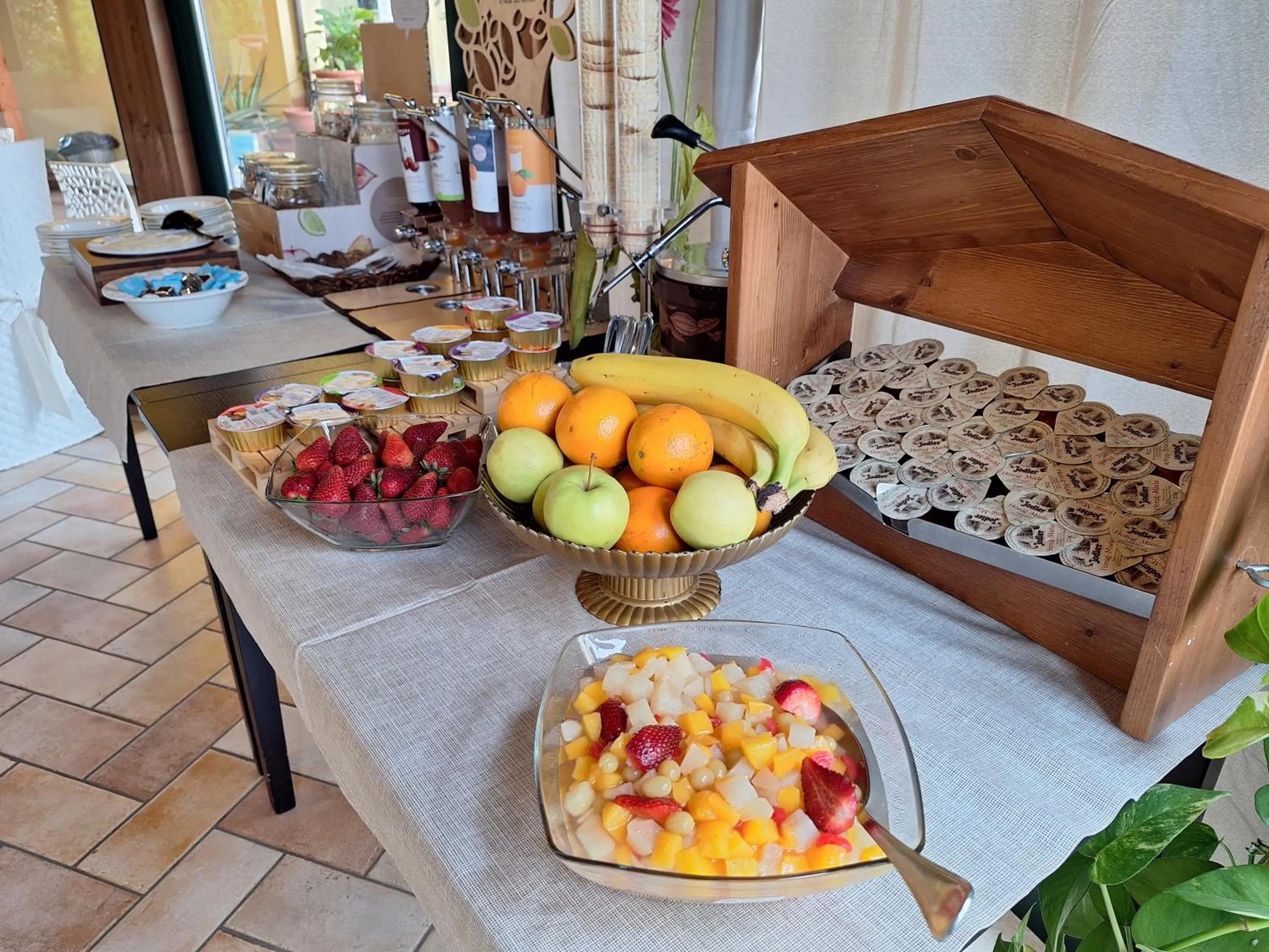 Breakfast in Hotel Duca Della Corgna