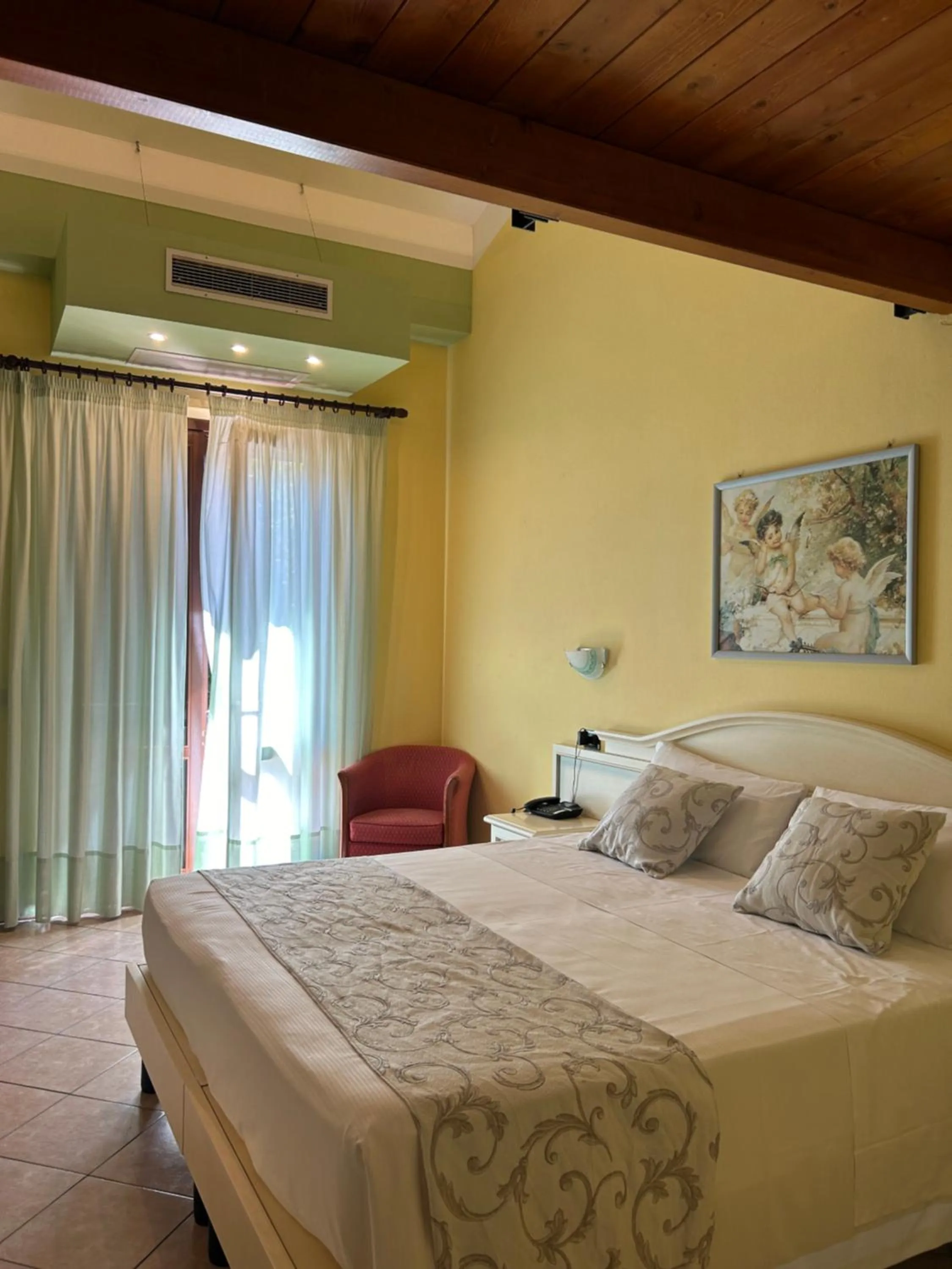 Bed in Hotel Duca Della Corgna