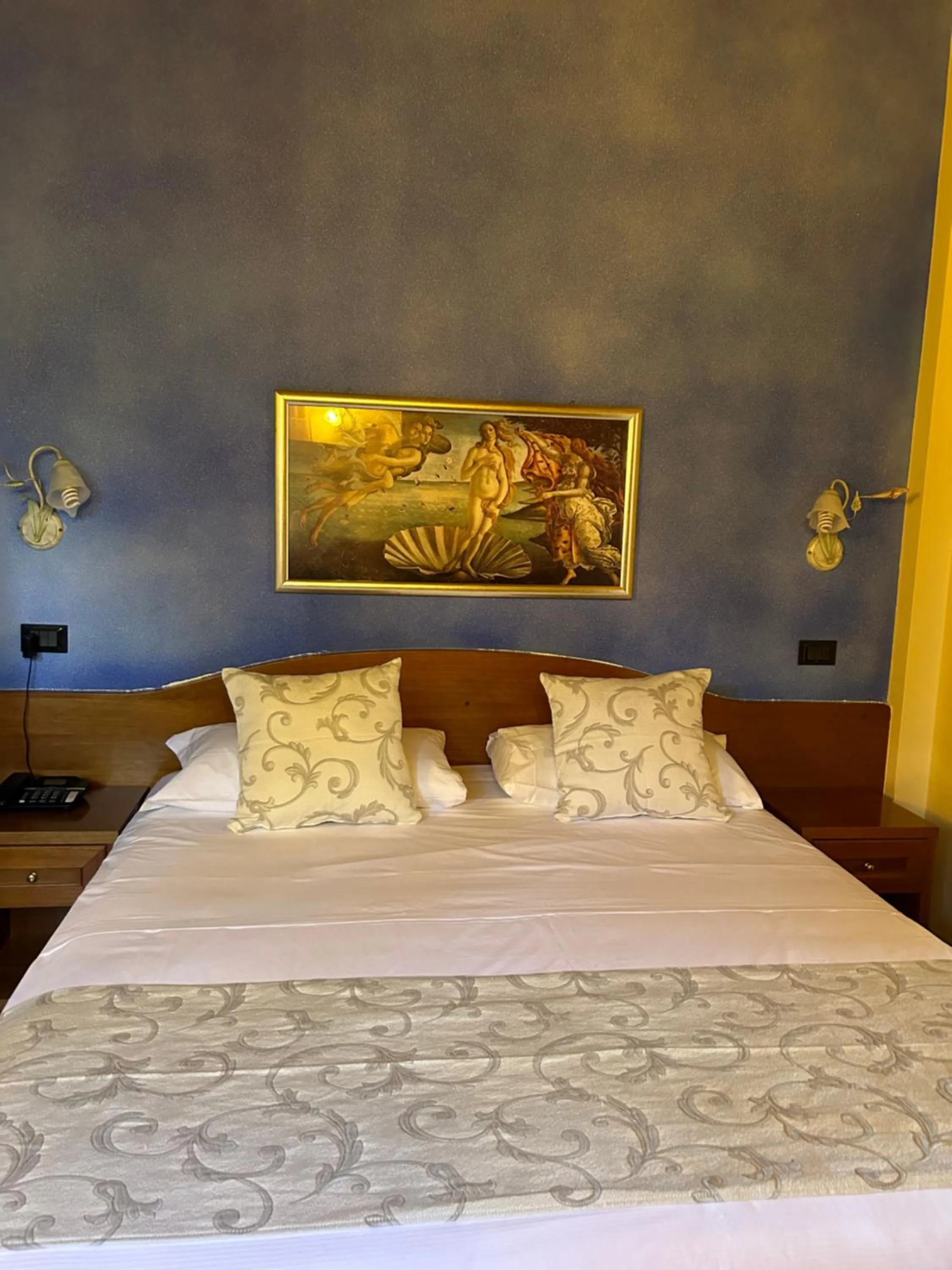 Bed in Hotel Duca Della Corgna