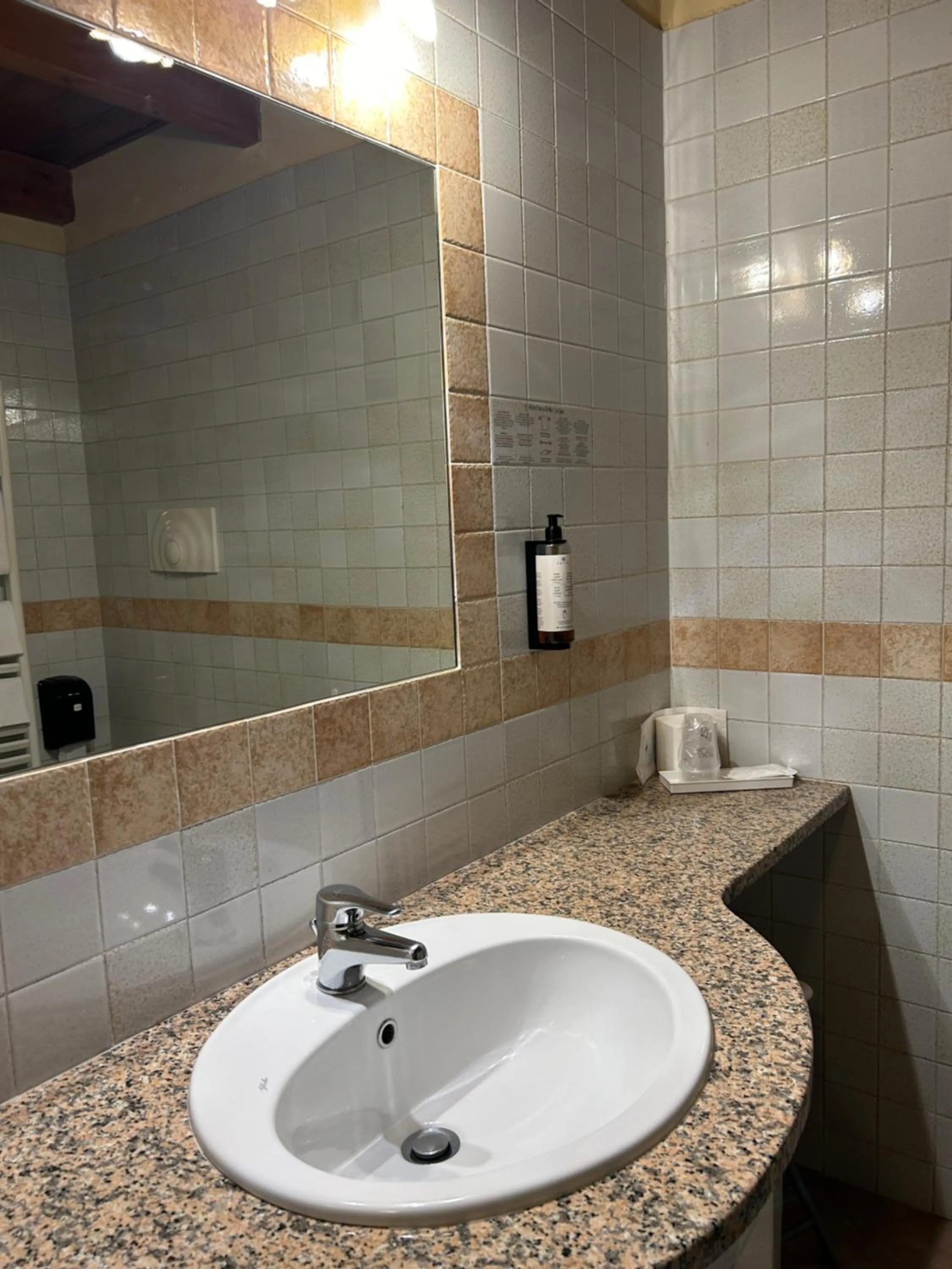 Bathroom in Hotel Duca Della Corgna