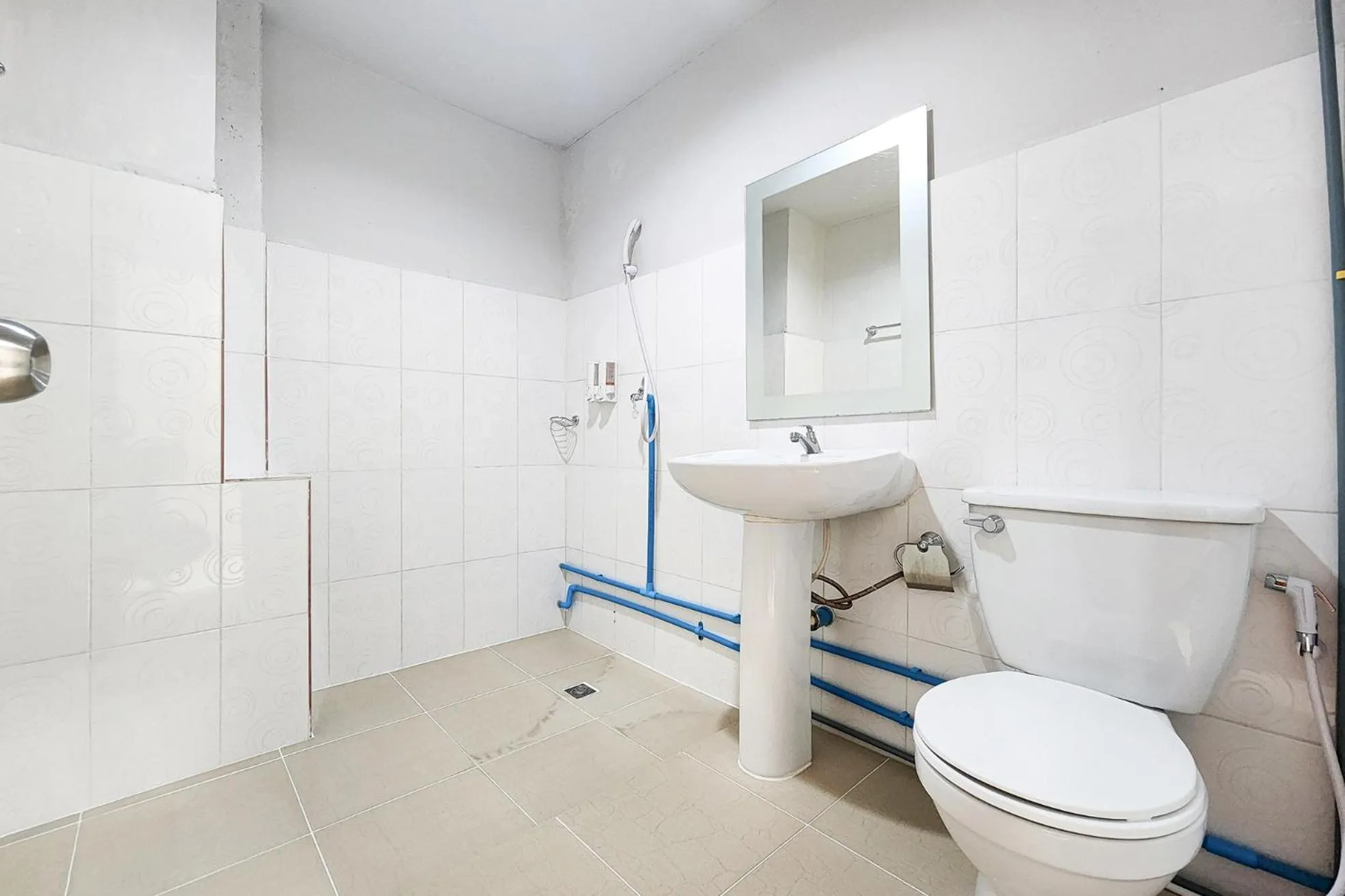 Bathroom in Freesia Bangphi Guest House