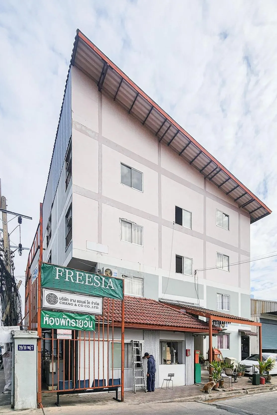 Property building in Freesia Bangphi Guest House