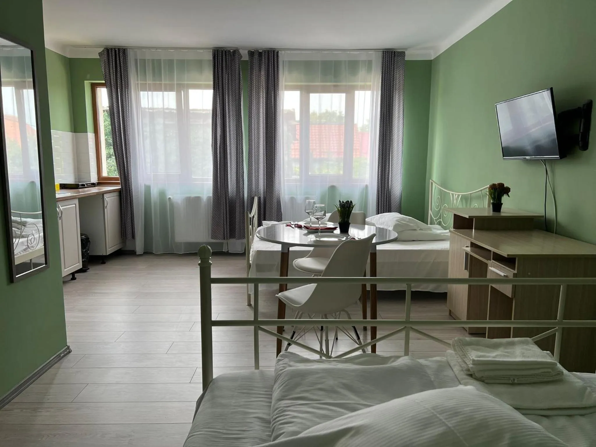 Bed in Premont Studios Ghimbav