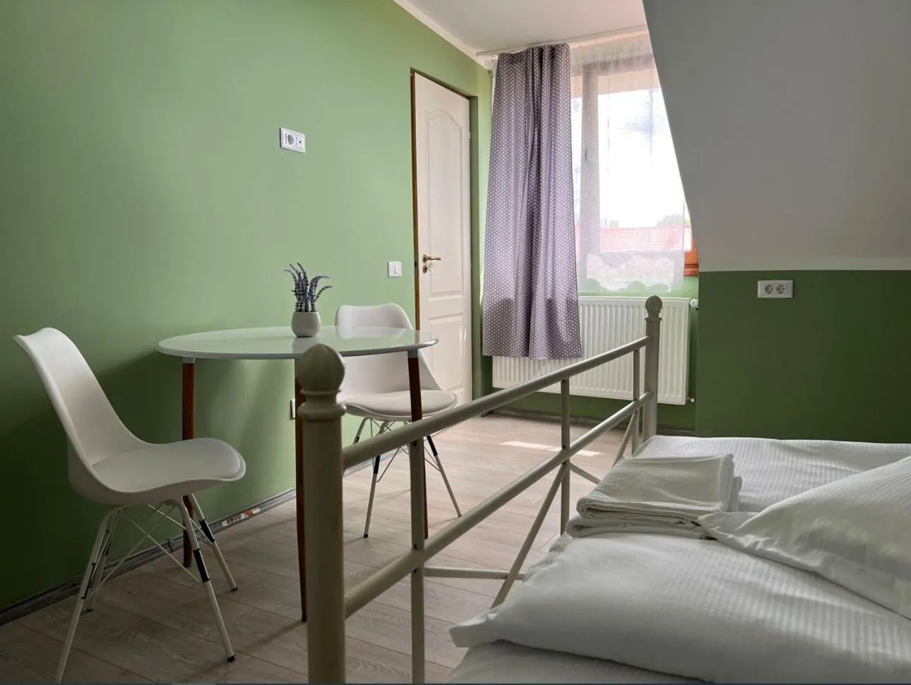 Bed in Premont Studios Ghimbav