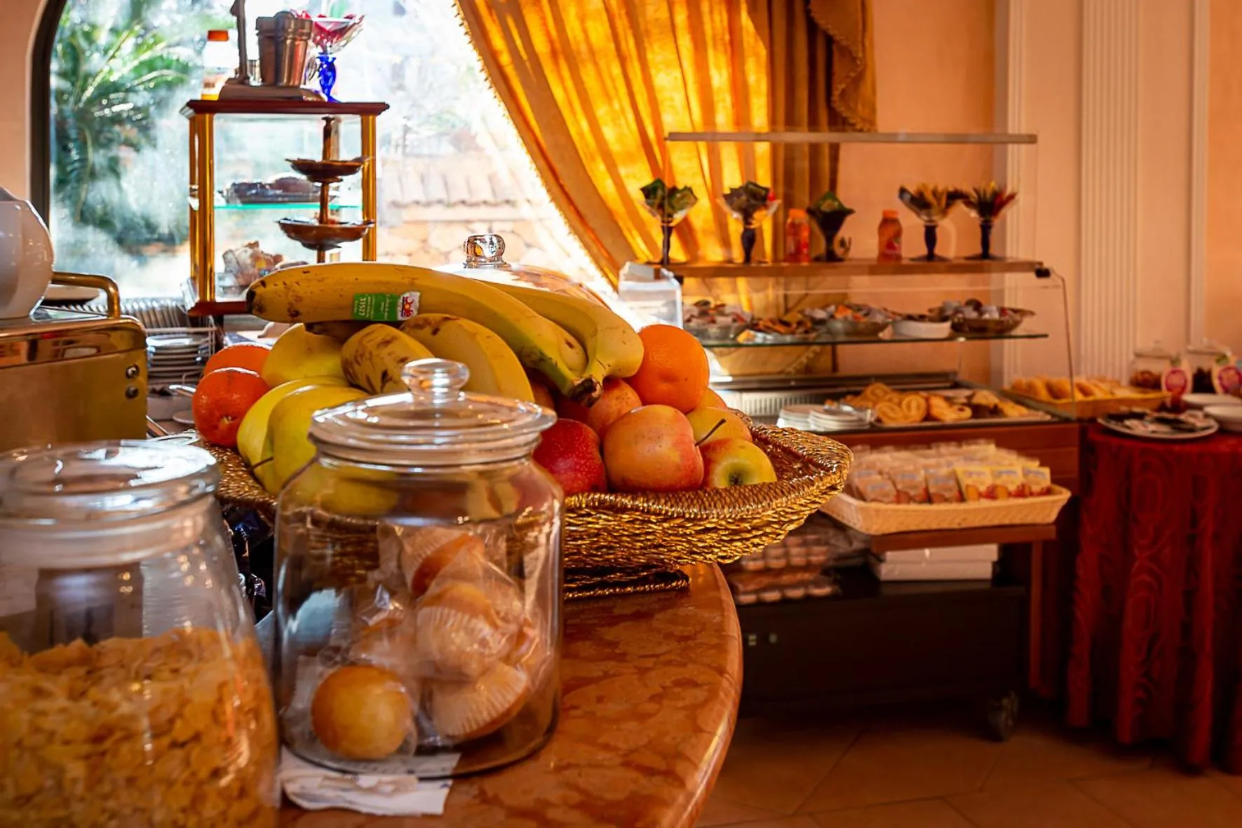 Breakfast in Hotel Louis II