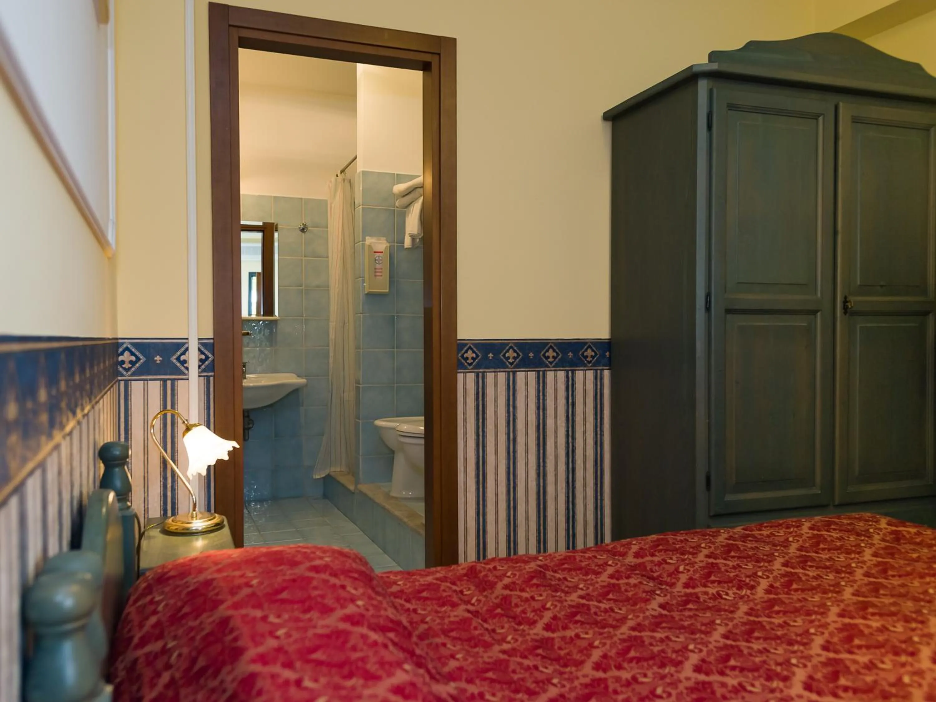 Bed in Hotel Louis II