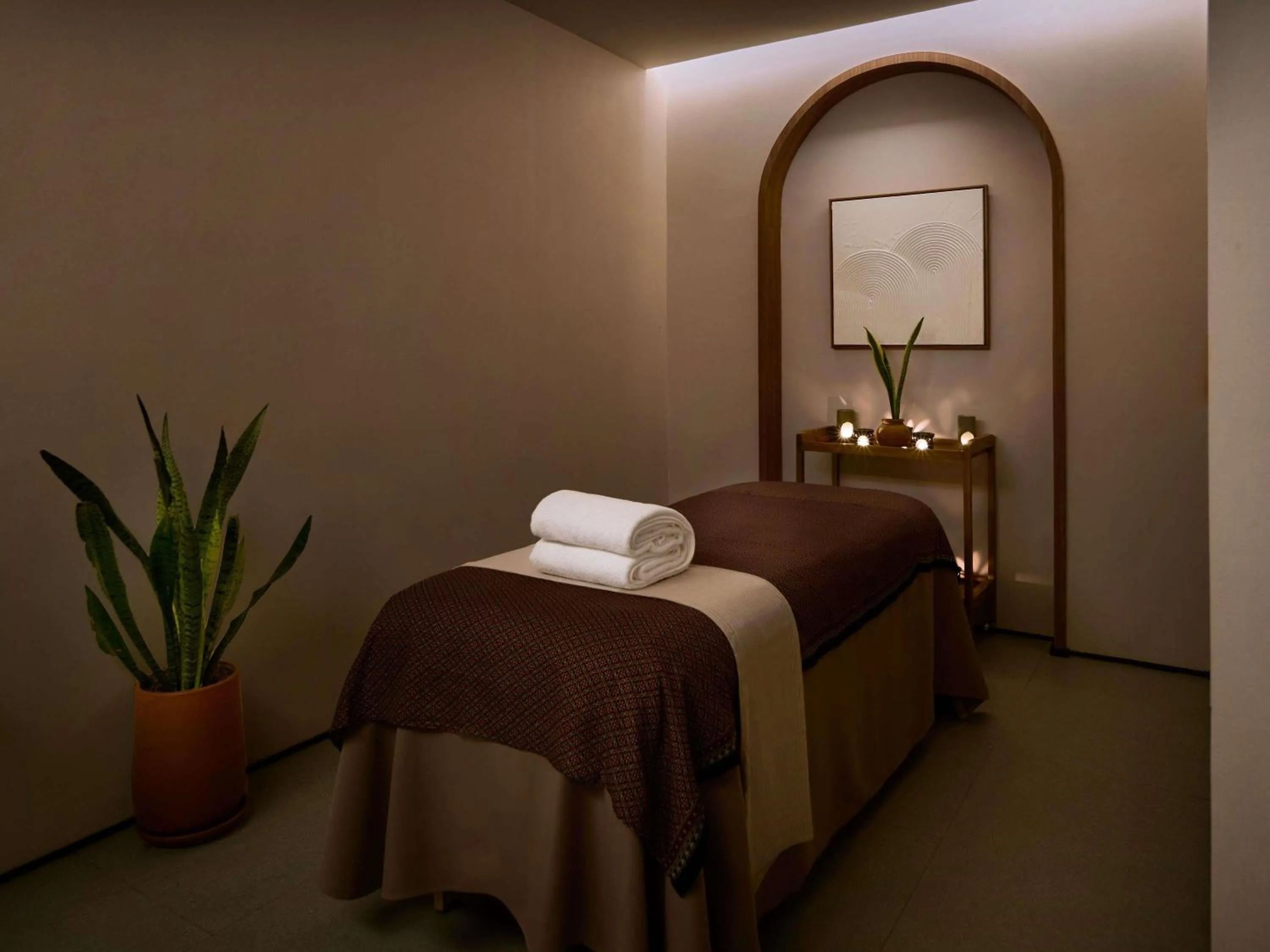 Spa and wellness centre/facilities in TRIBE Phnom Penh Post Office