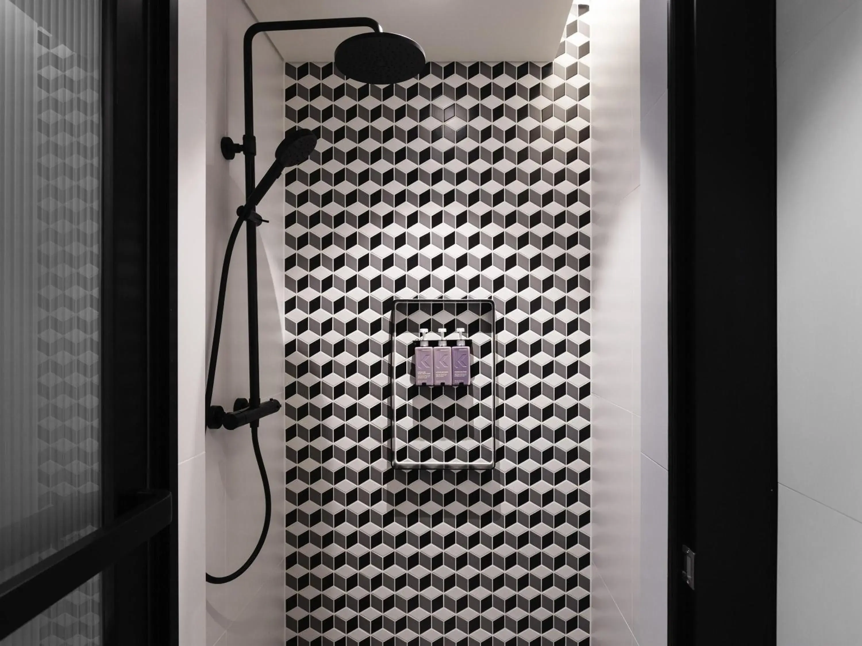 TRIBE Comfort XL in TRIBE Phnom Penh Post Office TRIBE Comfort XL in TRIBE Phnom Penh Post Office