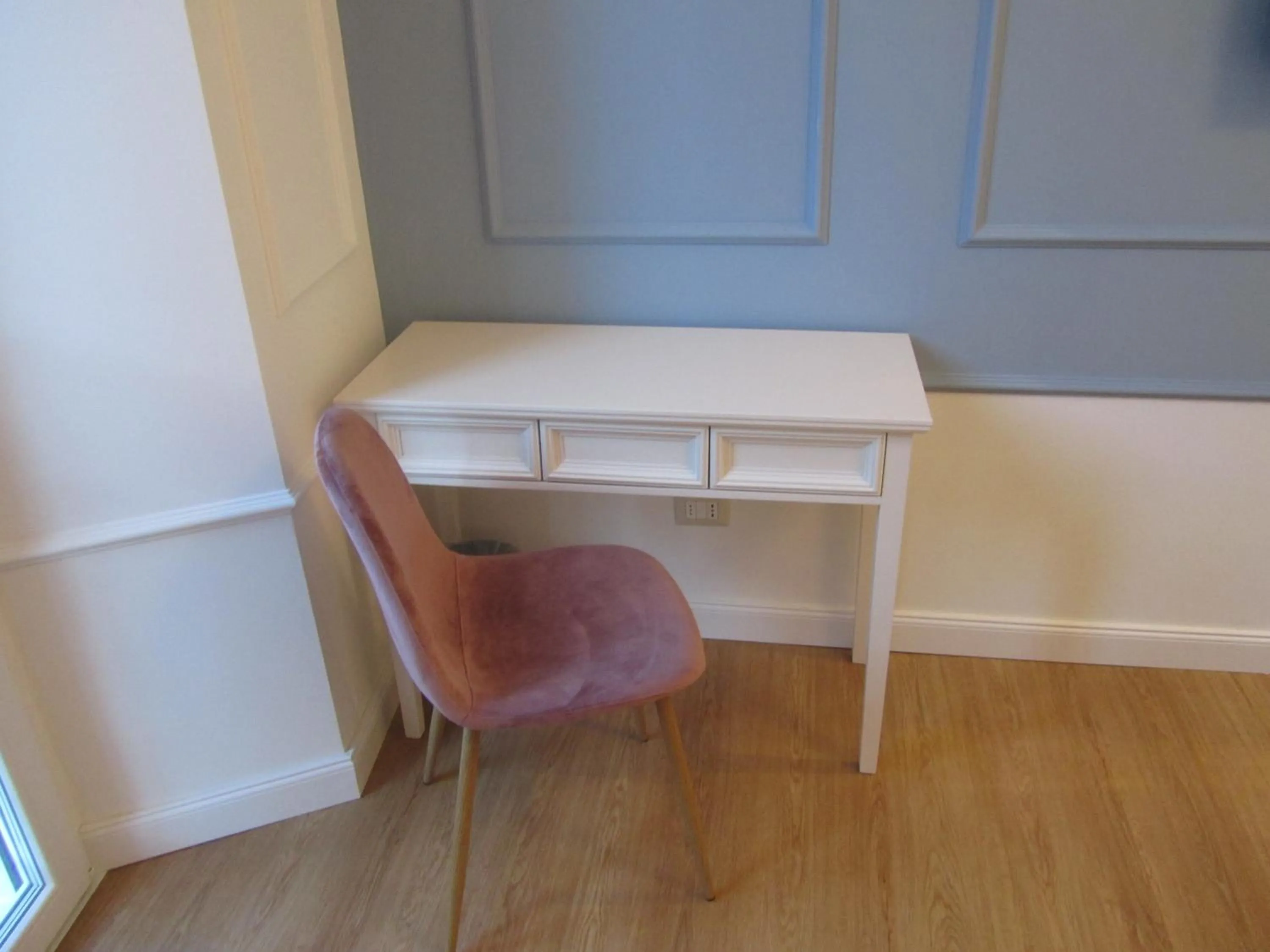 Seating area in Hotel Borgovico