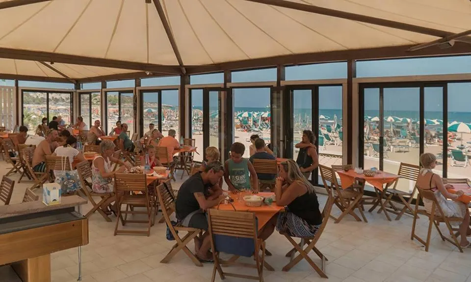 Restaurant/places to eat in Hotel Vela Velo Club Vieste