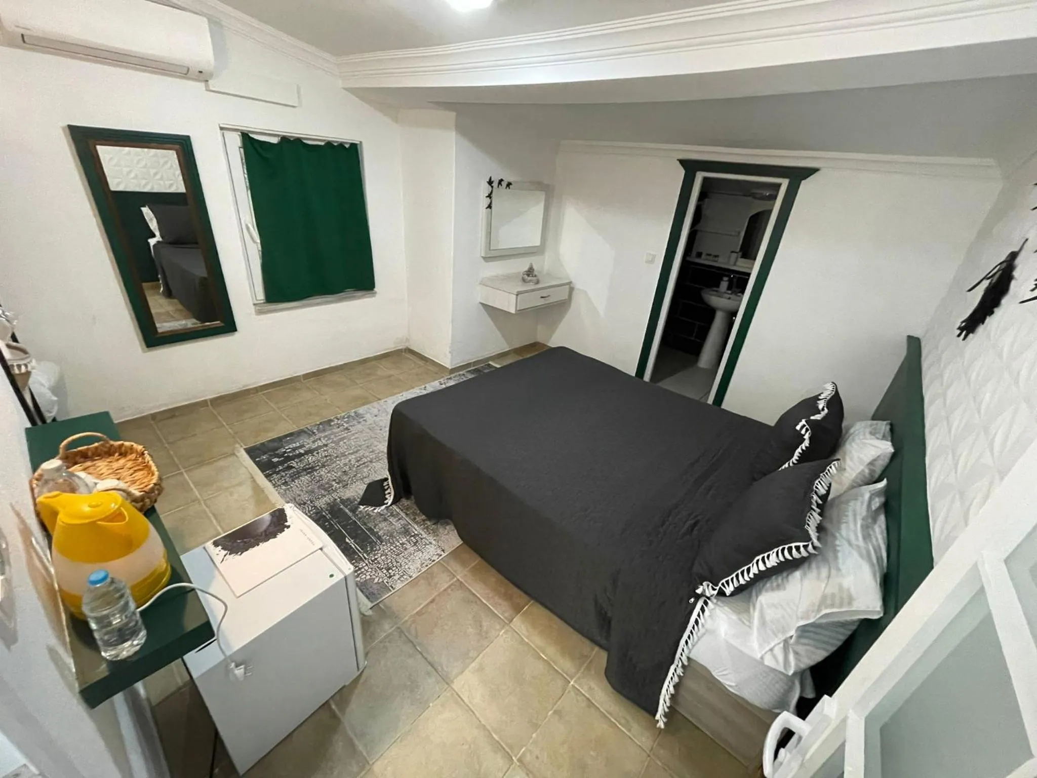 Bed in KİRAZ BEACH OTEL