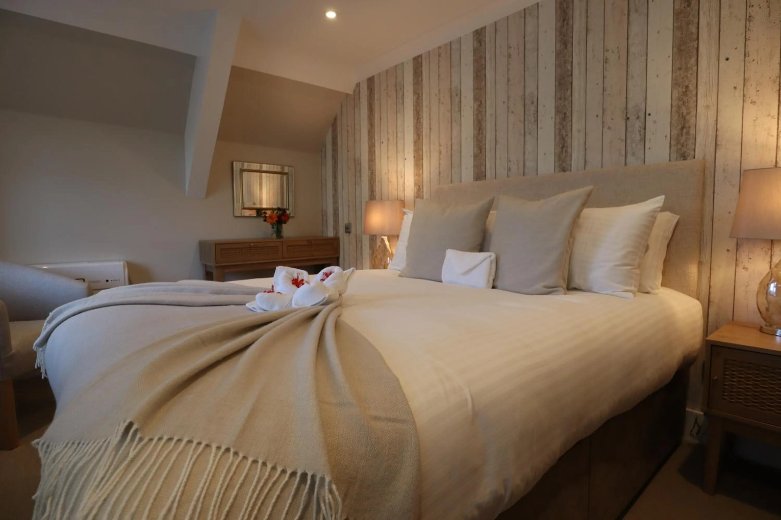 Bedroom, Bed in Le Pommier