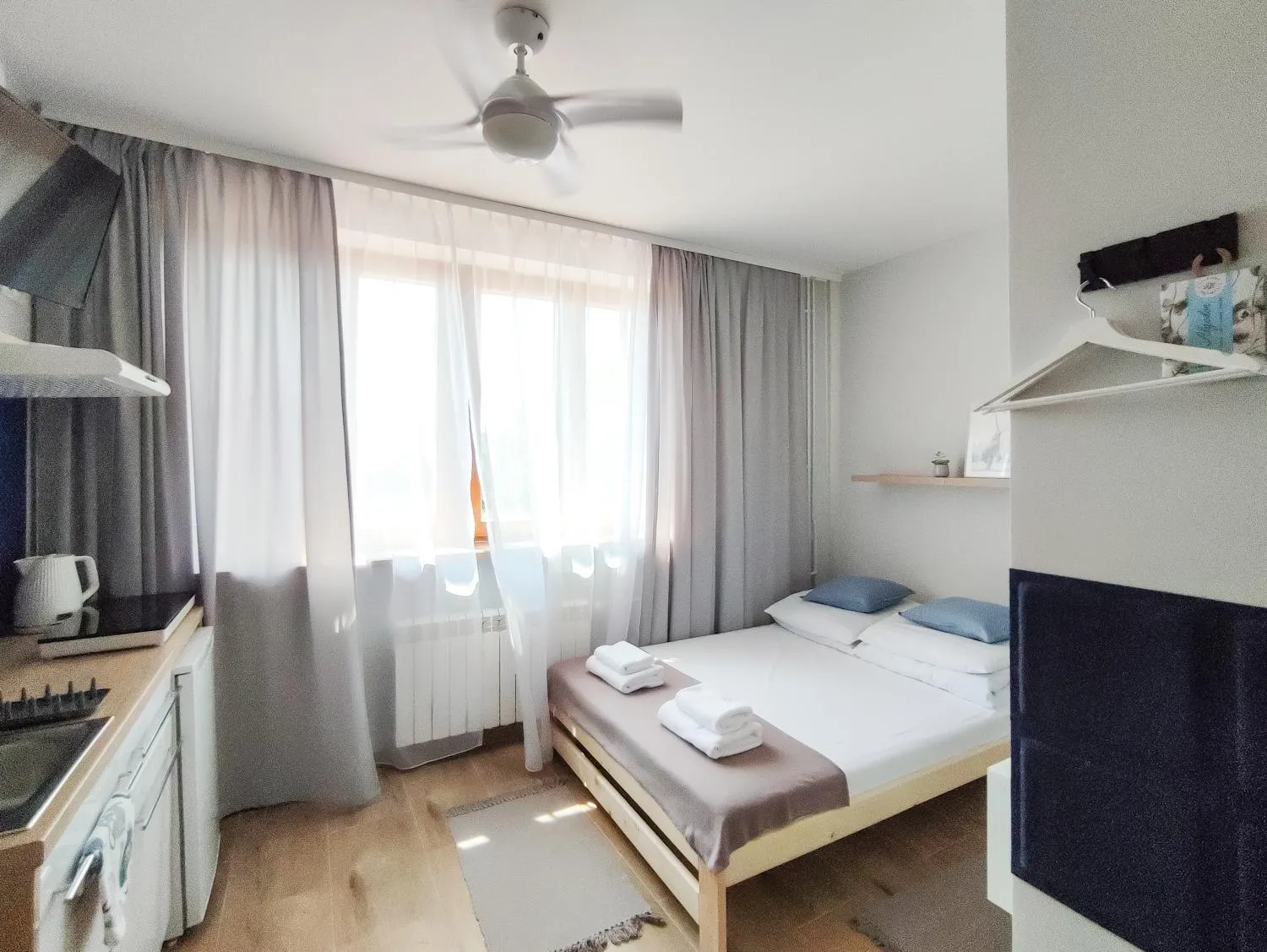Photo of the whole room, Bed in Apart Rooms by Apart Hostel S8