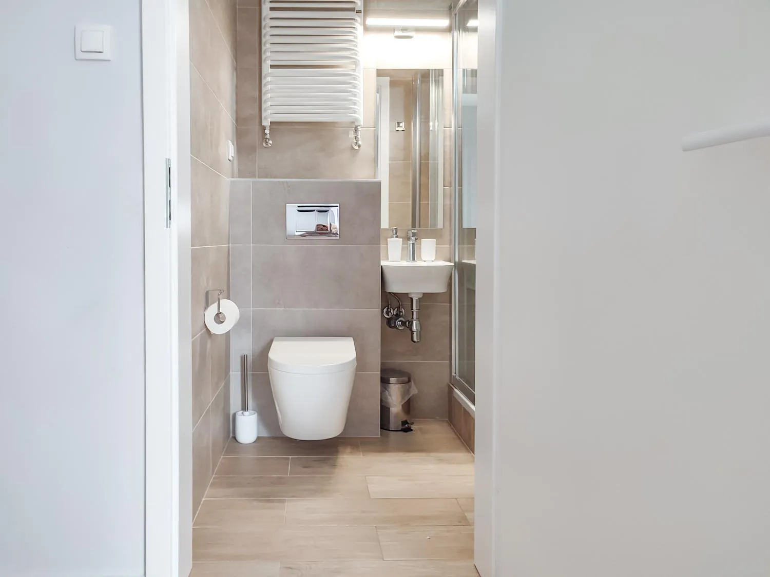 Shower in Apart Rooms by Apart Hostel S8