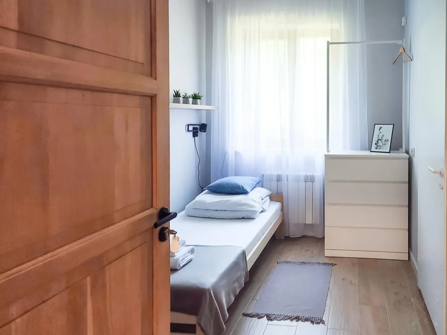 Single Room with Private Bathroom - single occupancy in Apart Hostel S8 Single Room with Private Bathroom - single occupancy in Apart Hostel S8