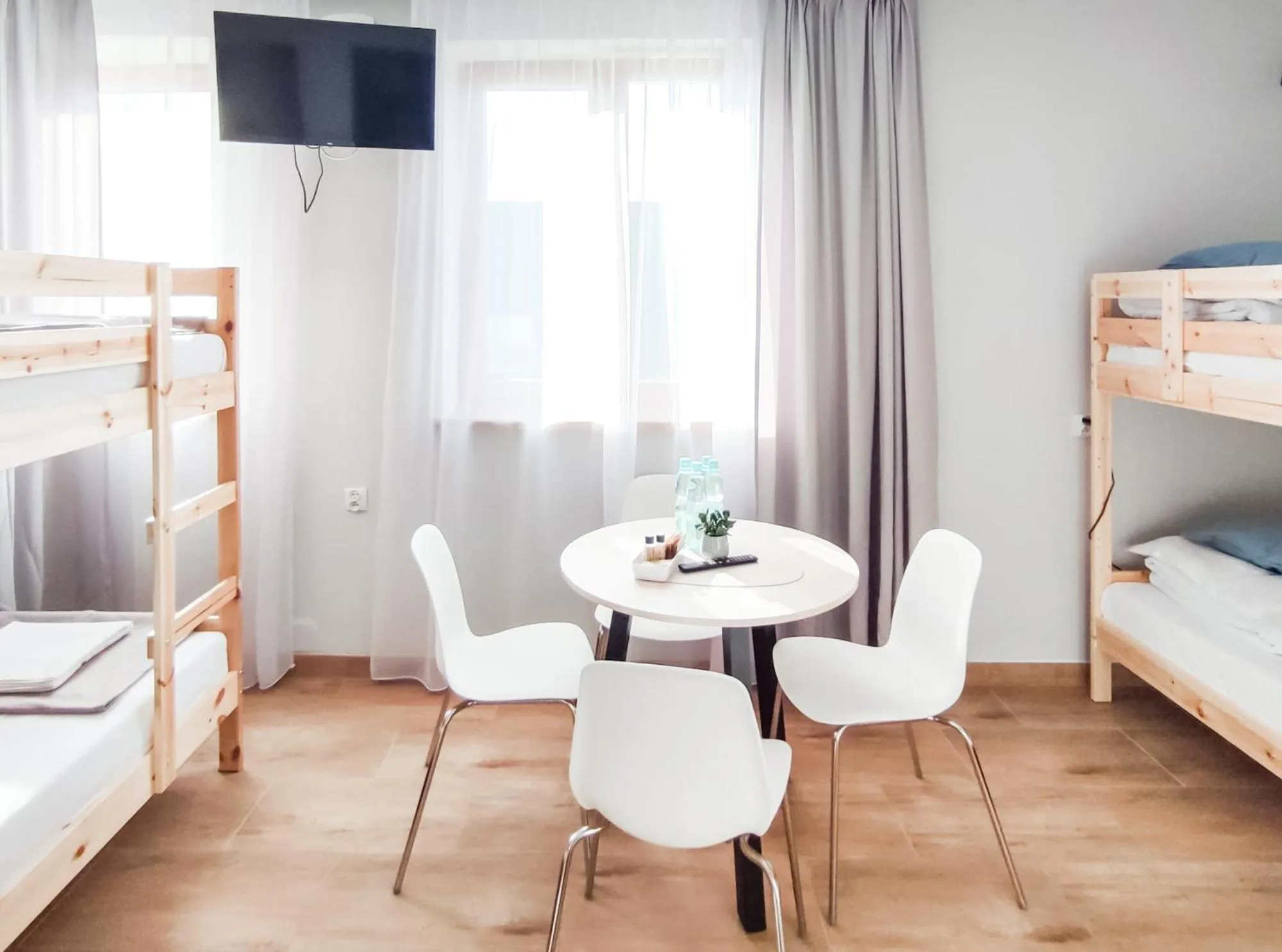 TV and multimedia, Bed in Apart Rooms by Apart Hostel S8