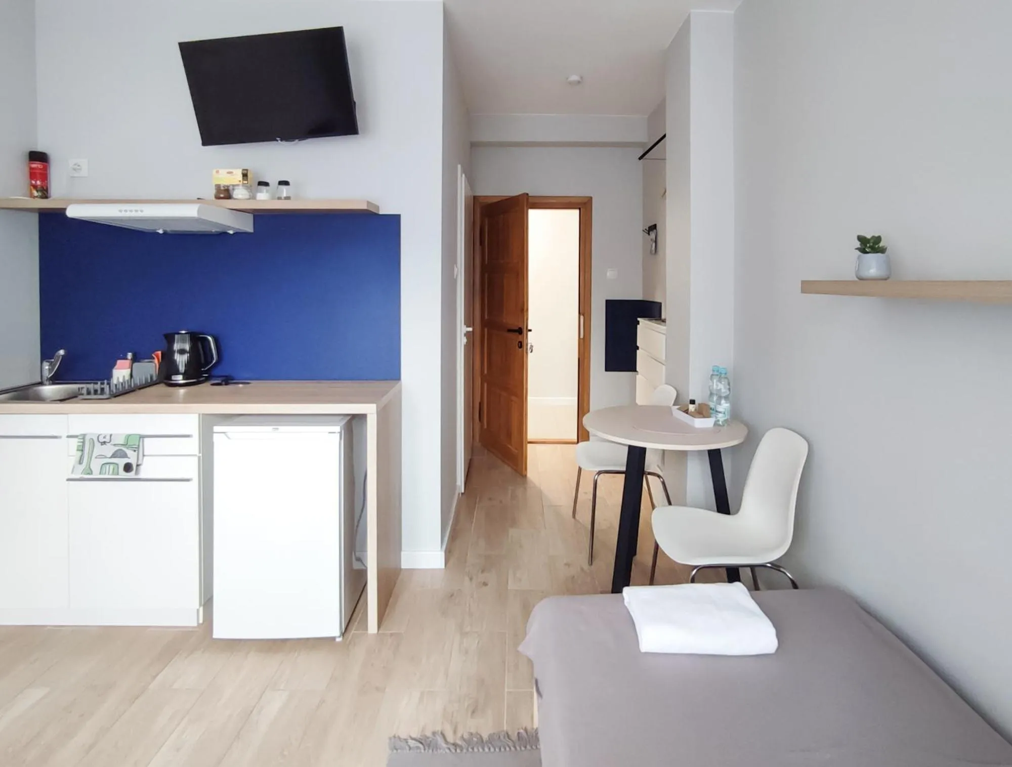 TV and multimedia in Apart Rooms by Apart Hostel S8