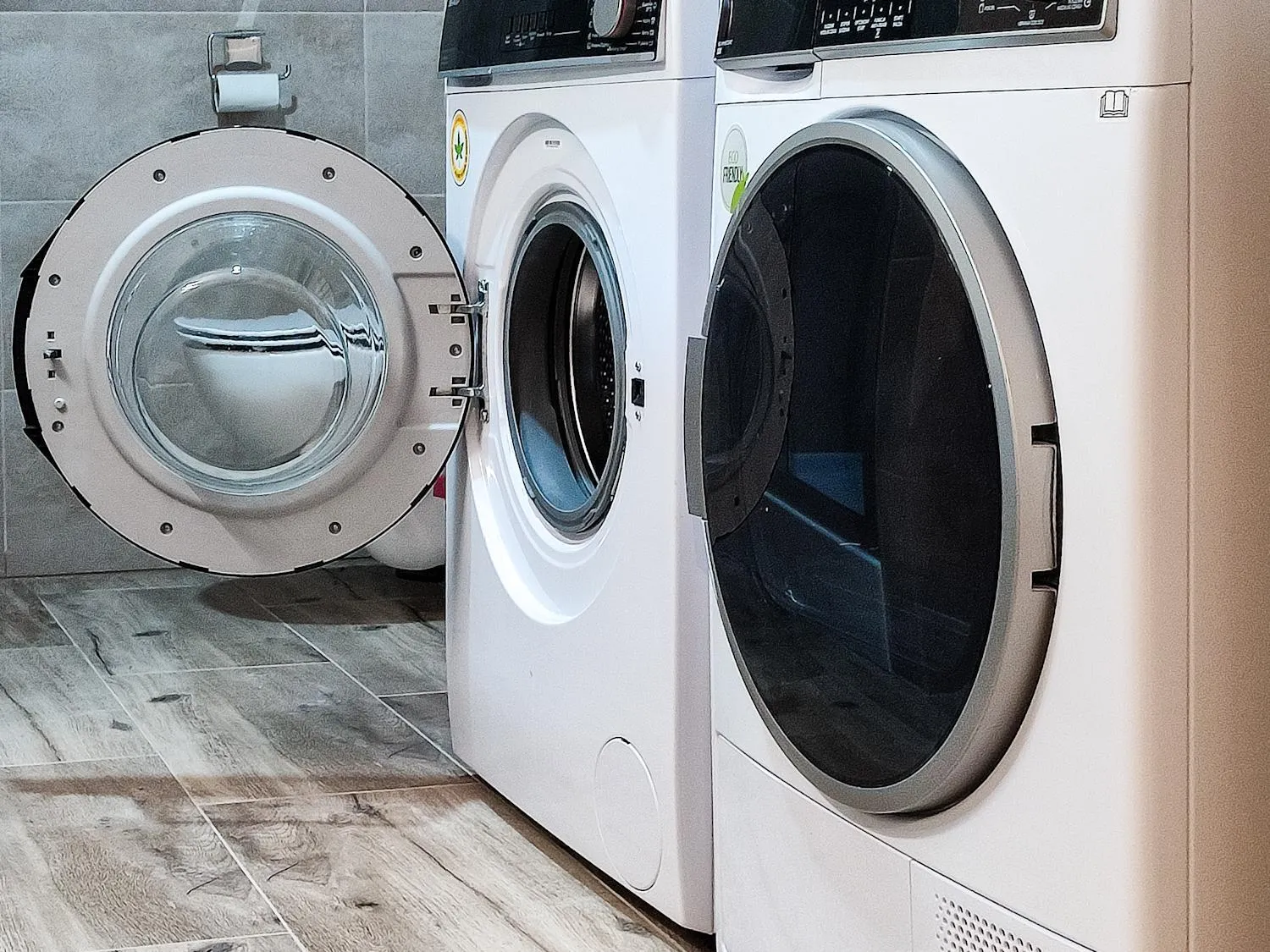 washing machine in Apart Rooms by Apart Hostel S8