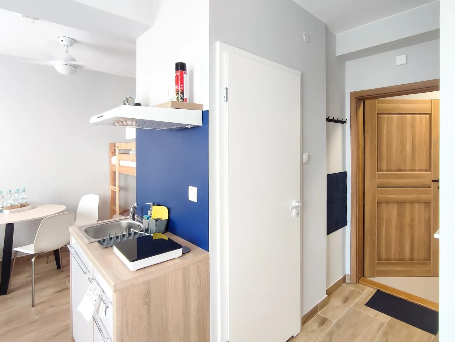 Coffee/tea facilities in Apart Rooms by Apart Hostel S8