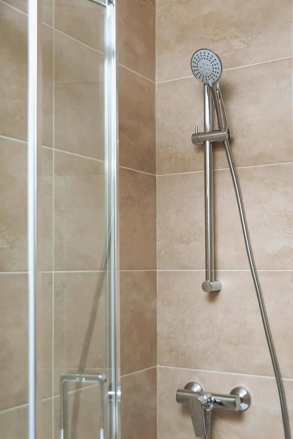 Shower in Apart Rooms by Apart Hostel S8