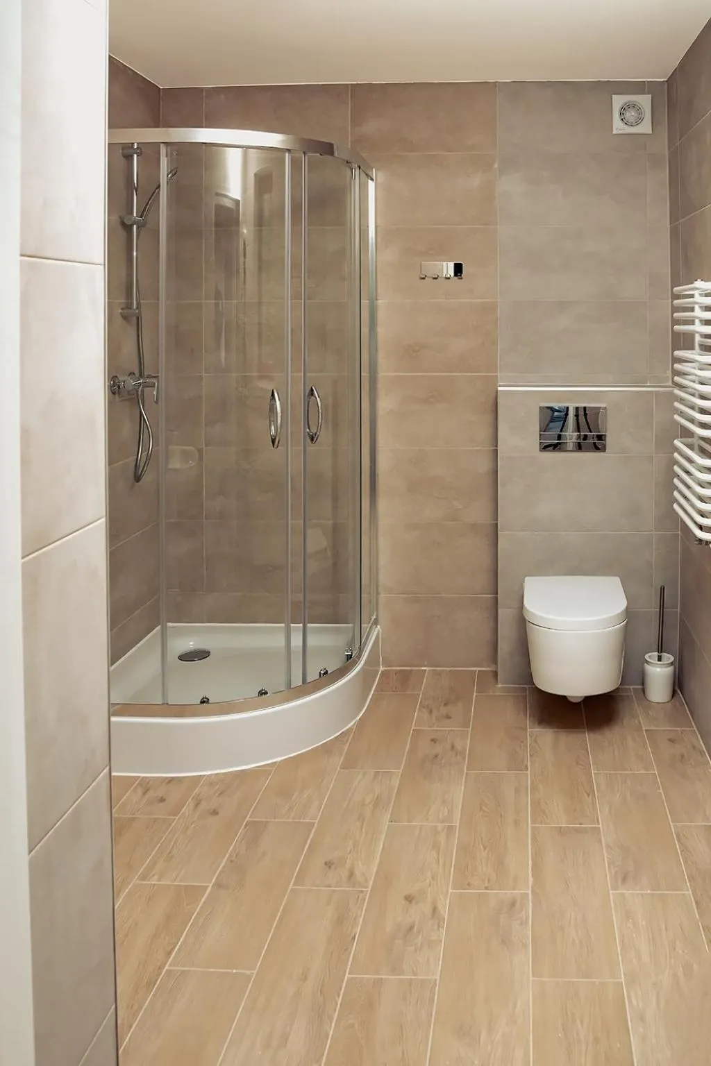 Toilet in Apart Rooms by Apart Hostel S8