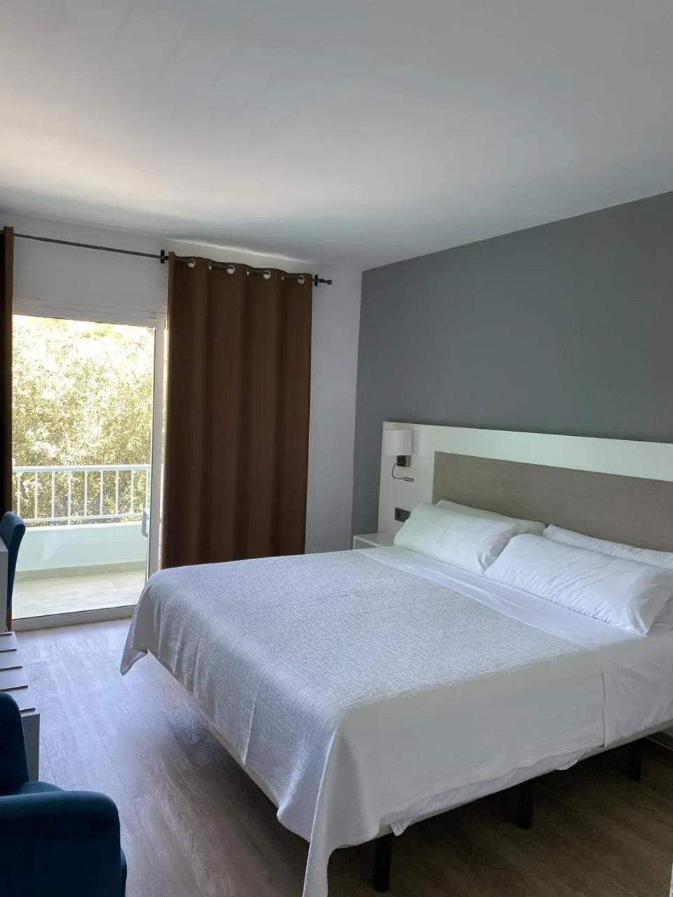 Bed in Osprey Menorca Hotel