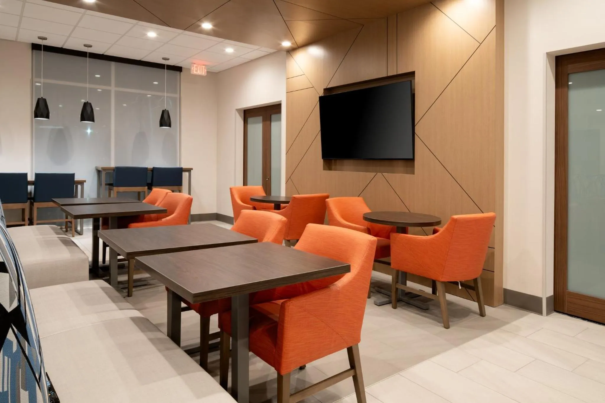 Breakfast in Holiday Inn Express & Suites - Hollister by IHG