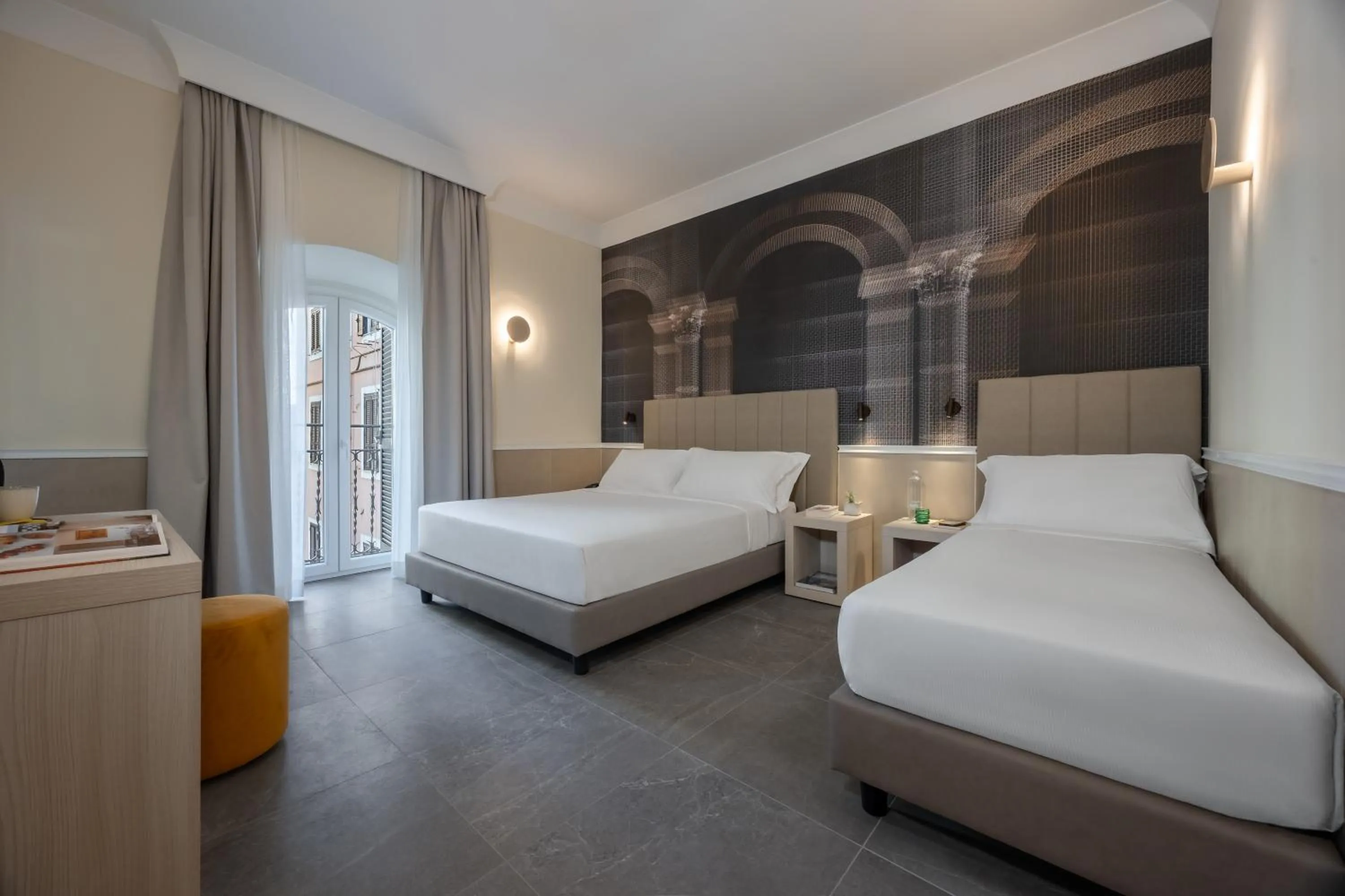 Bedroom, Bed in Hotel Astoria Garden