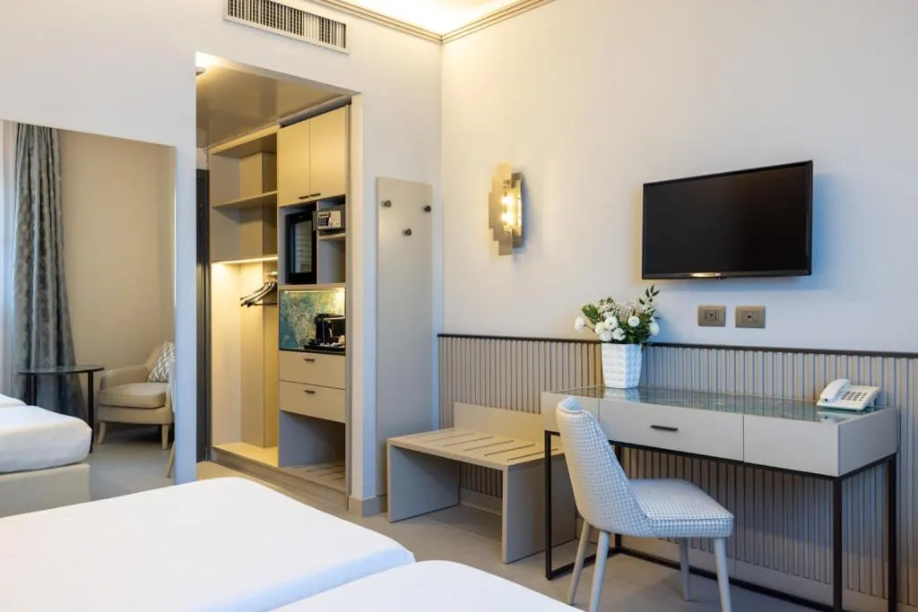 Photo of the whole room, Bed in Abacus Hotel