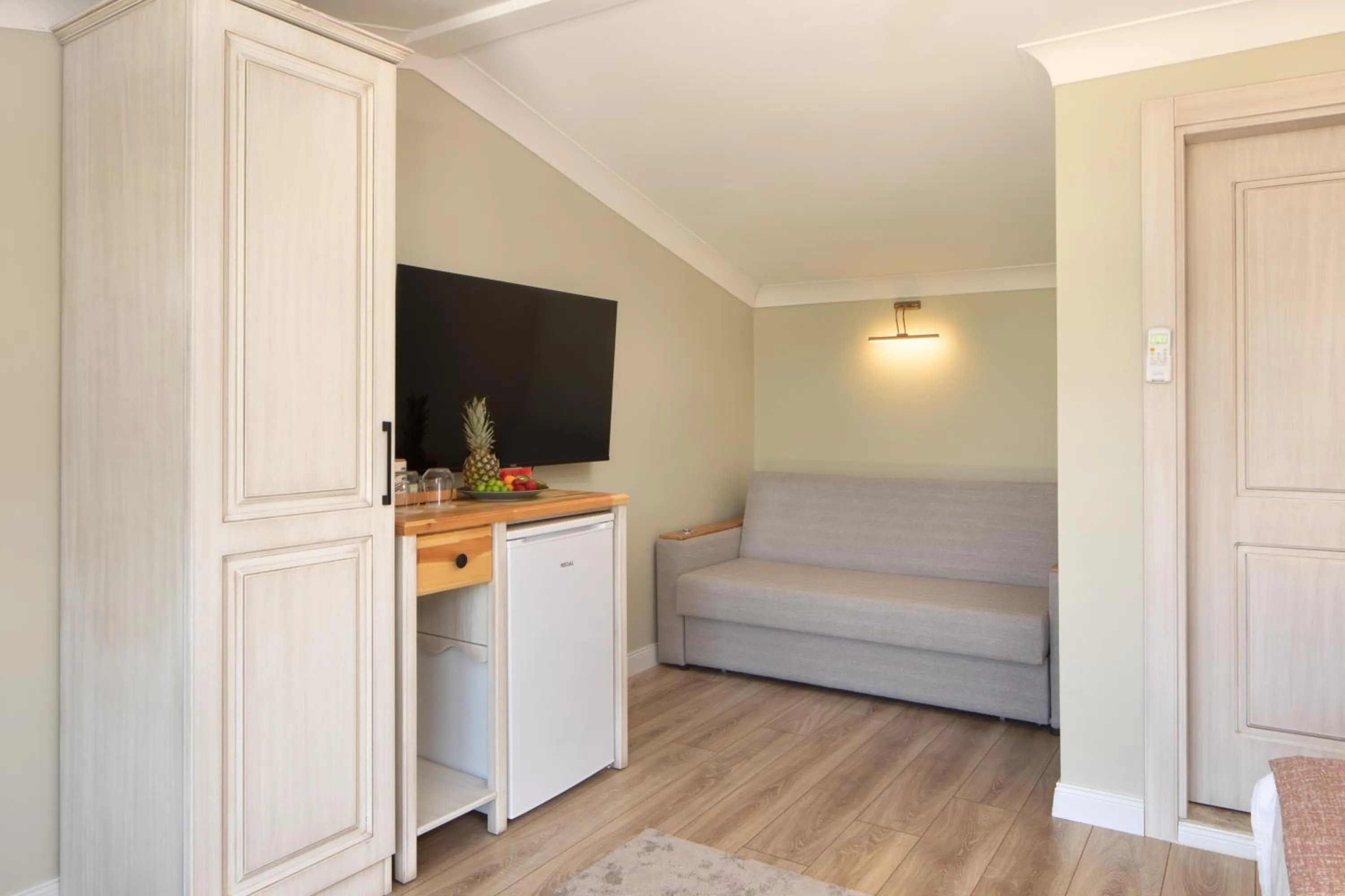 Photo of the whole room in Orange Garden Hotel Akyaka