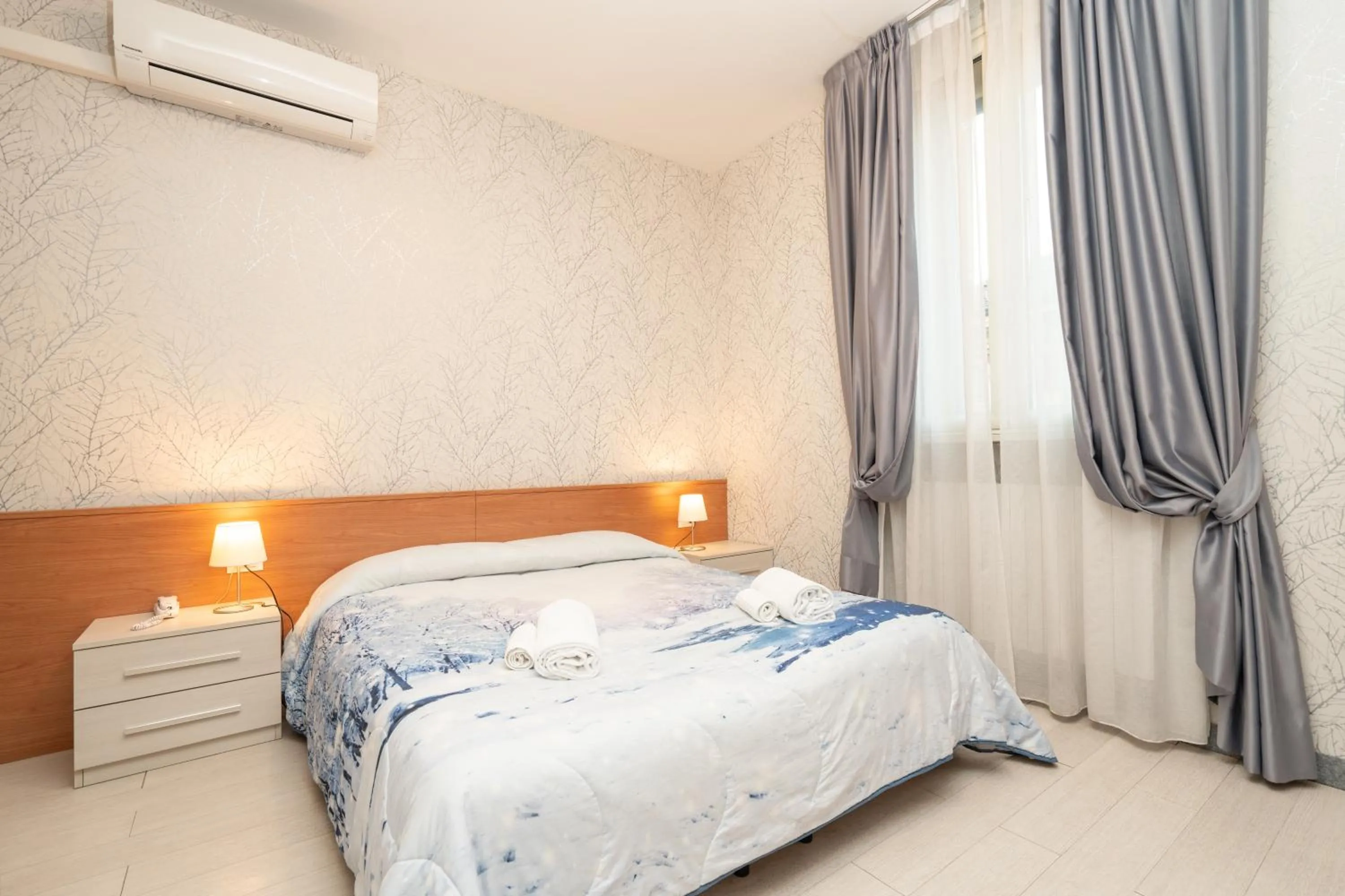 Bedroom, Bed in Hotel Donatello