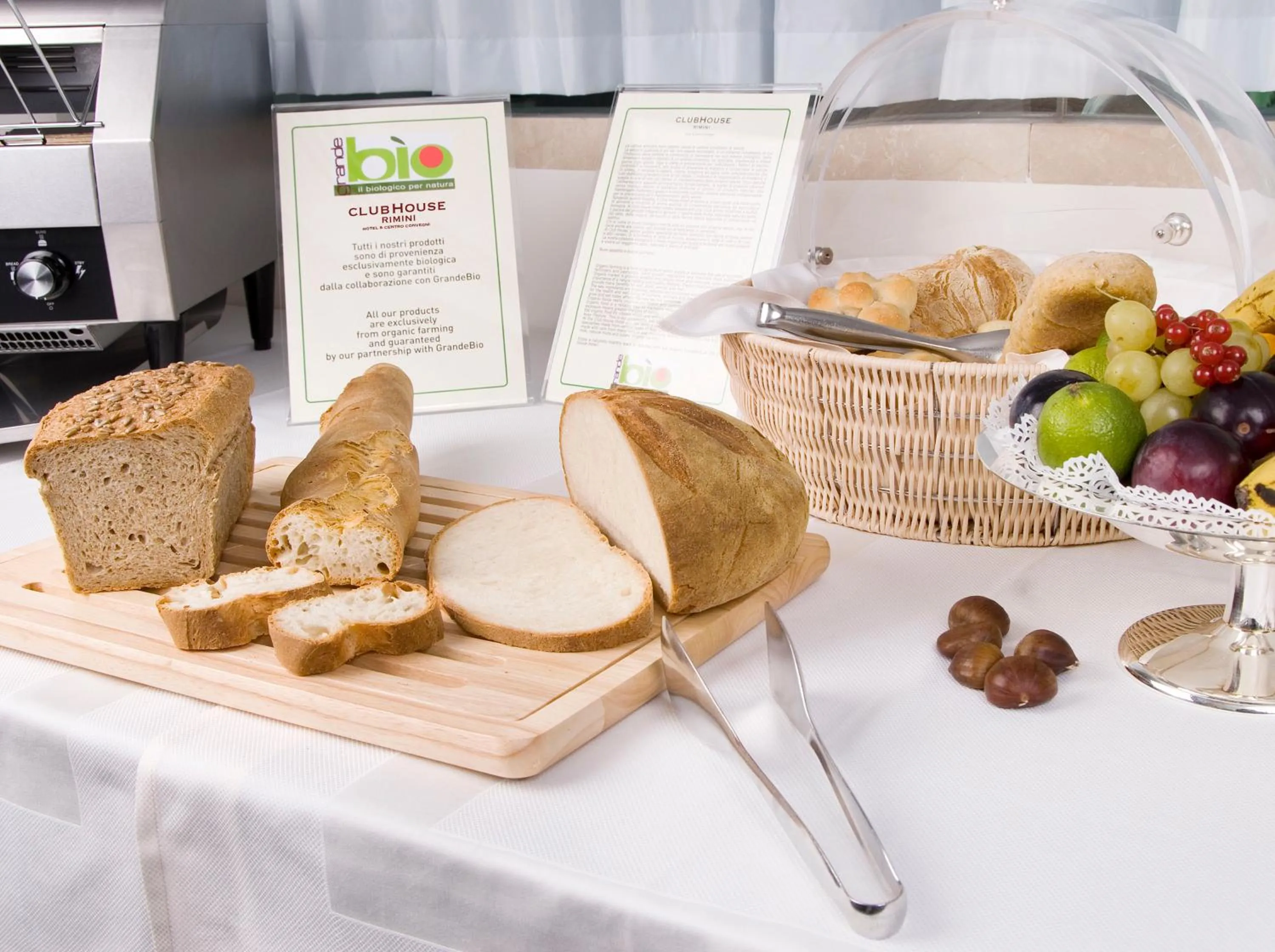 Food in Club House Hotel