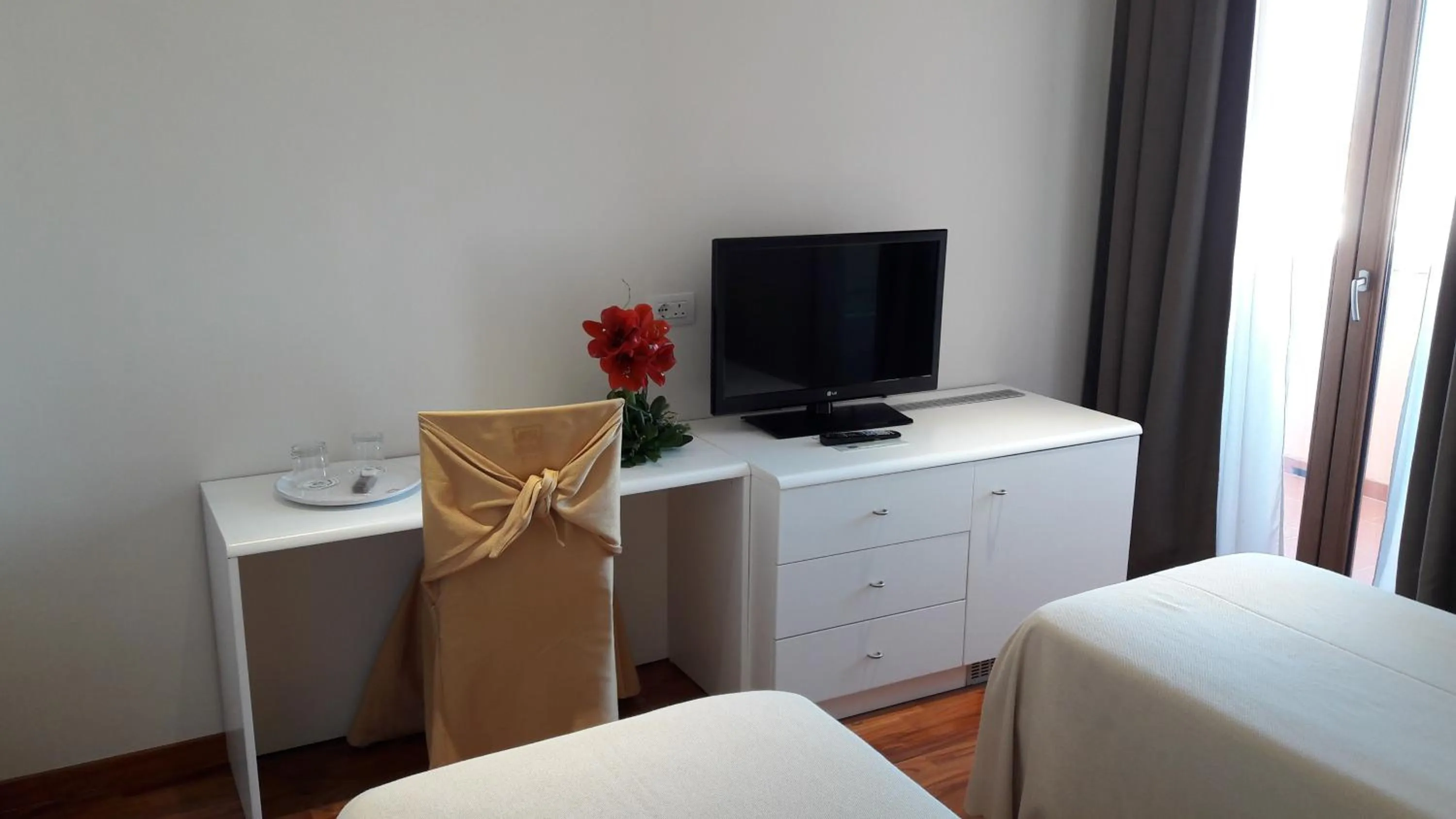 Seating area, Bed in Park Hotel San Michele