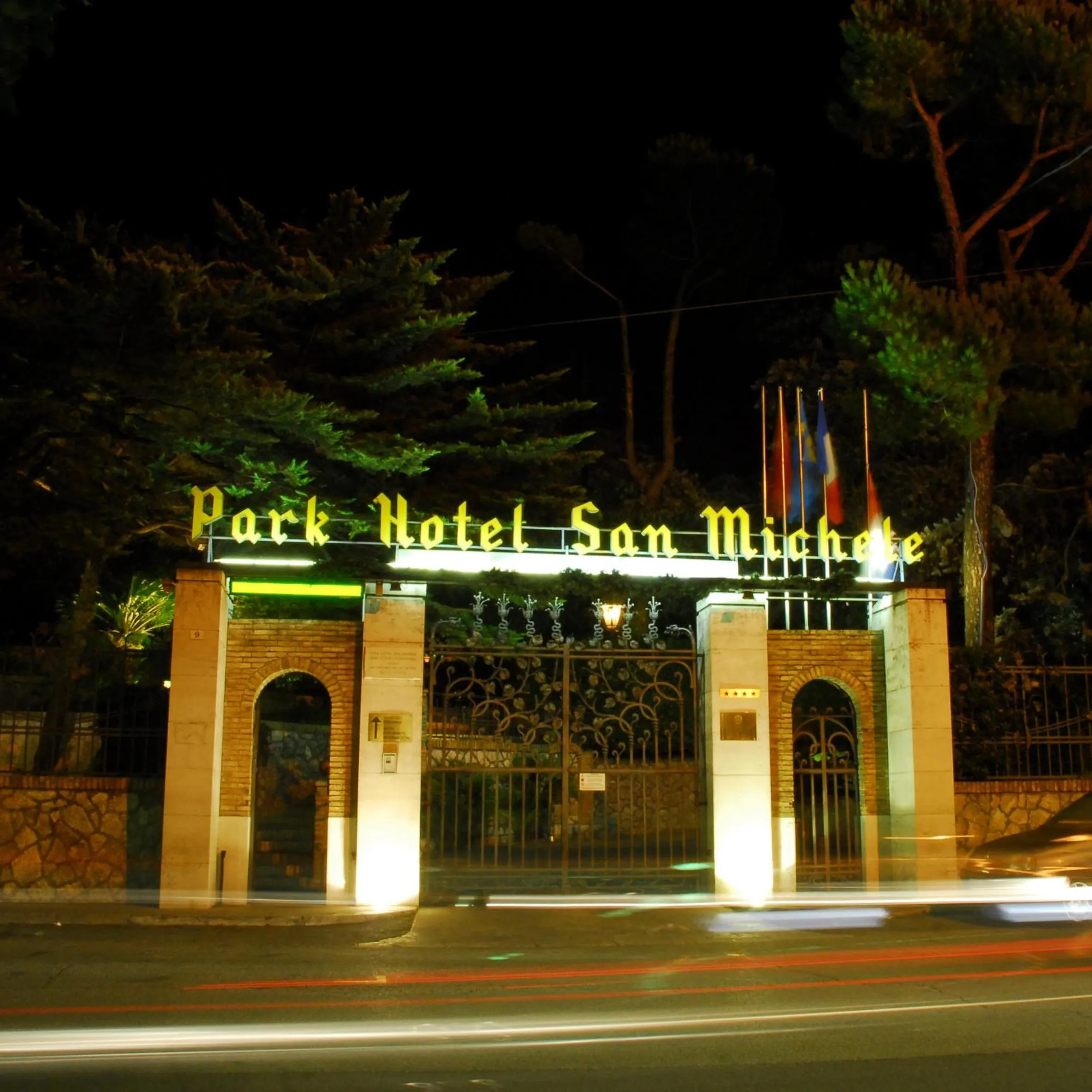 Facade/entrance in Park Hotel San Michele