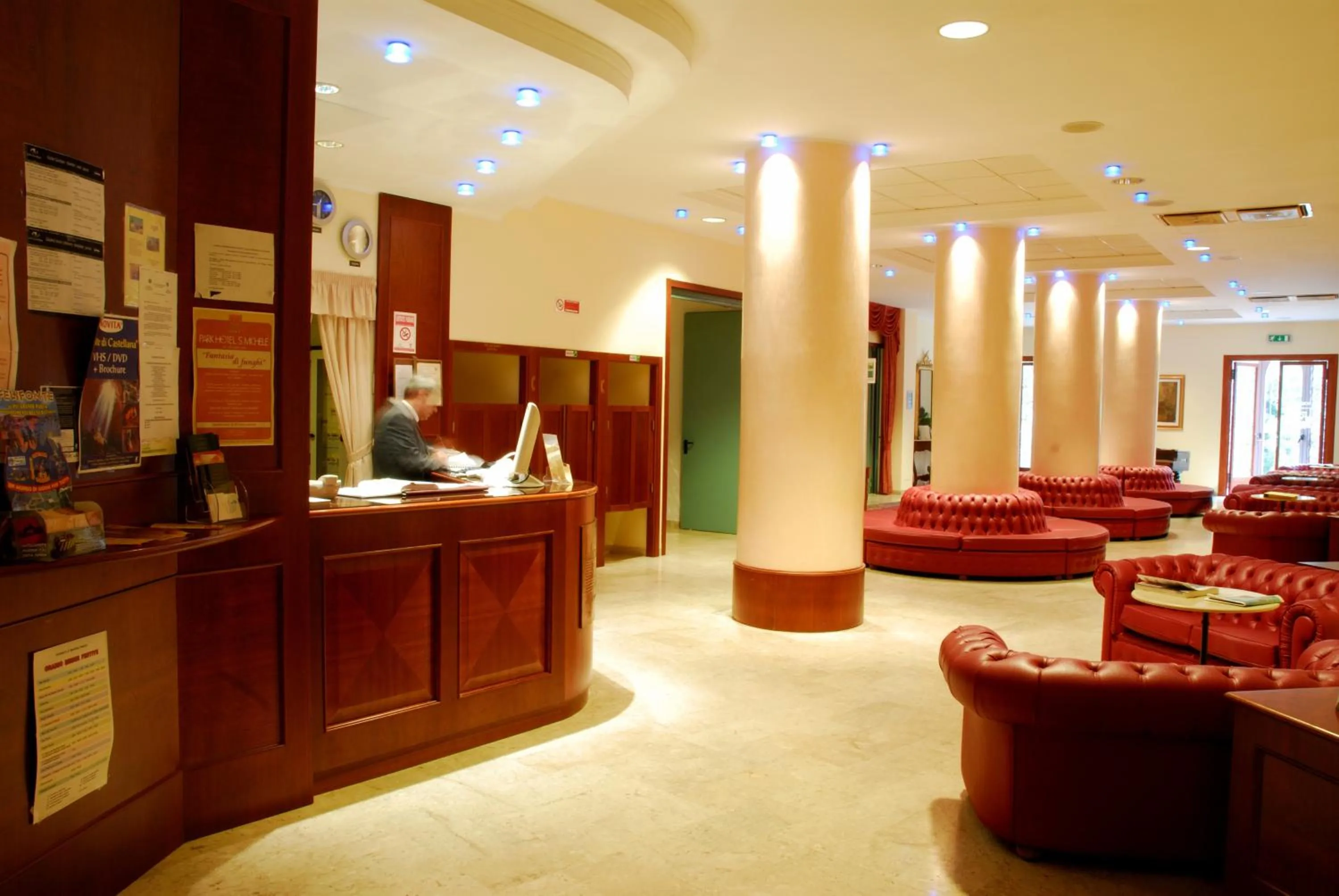 Lobby or reception in Park Hotel San Michele
