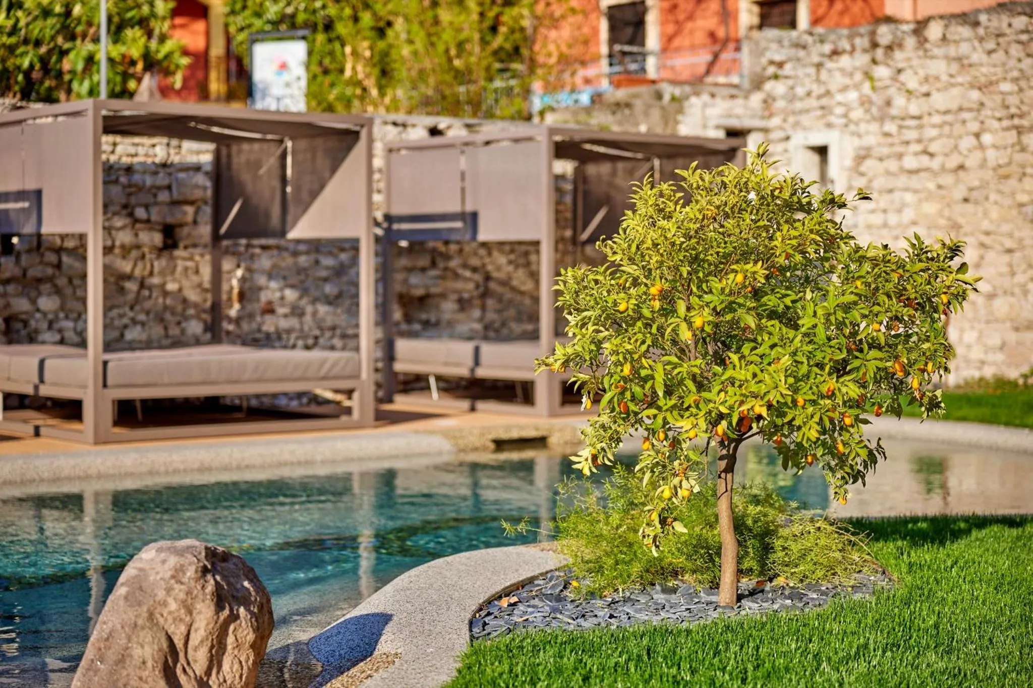 Decorative detail in Lake Front Hotel Brenzone