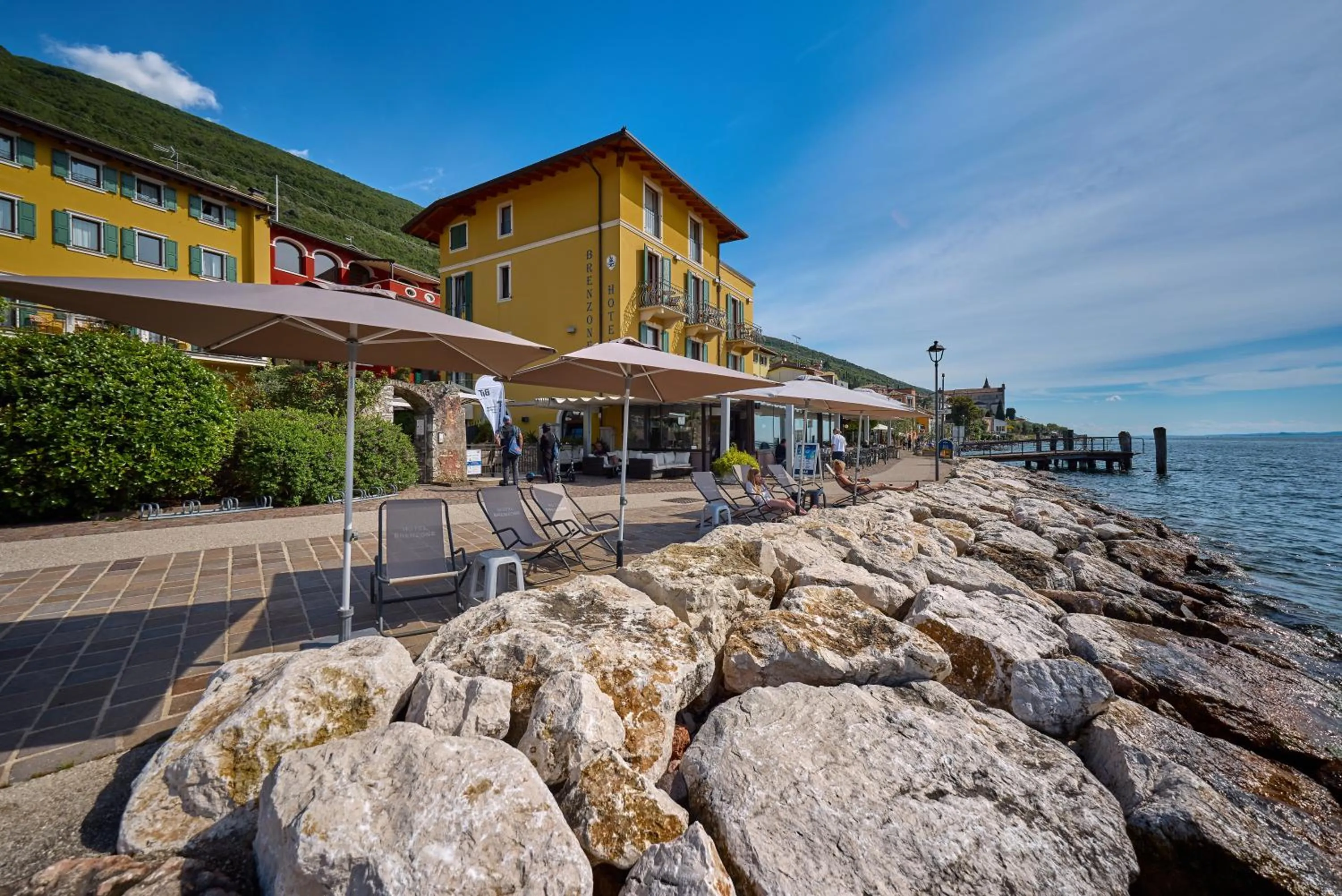 Beach in Lake Front Hotel Brenzone