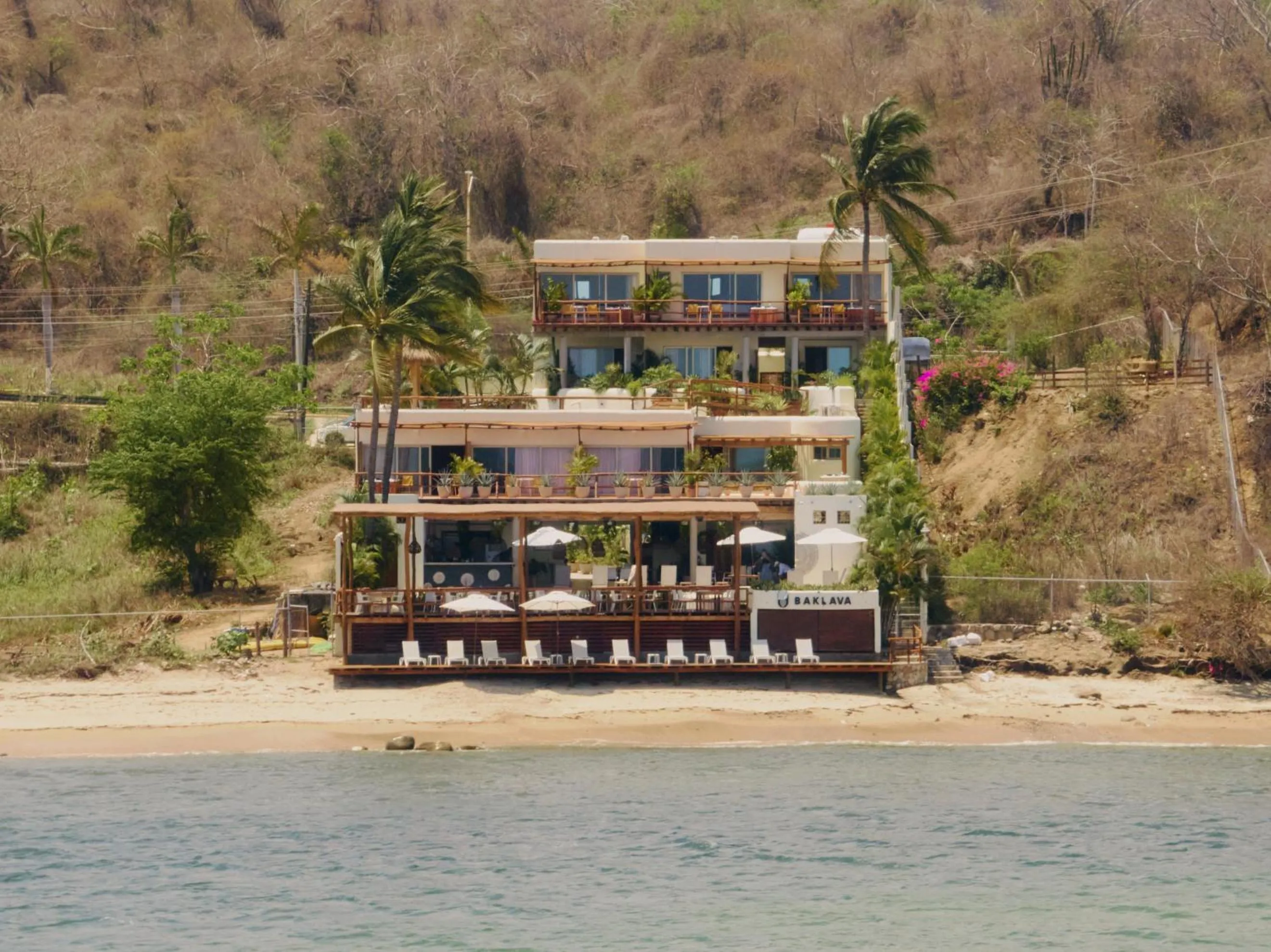 Property building in Hotel Ysuri Bucerias