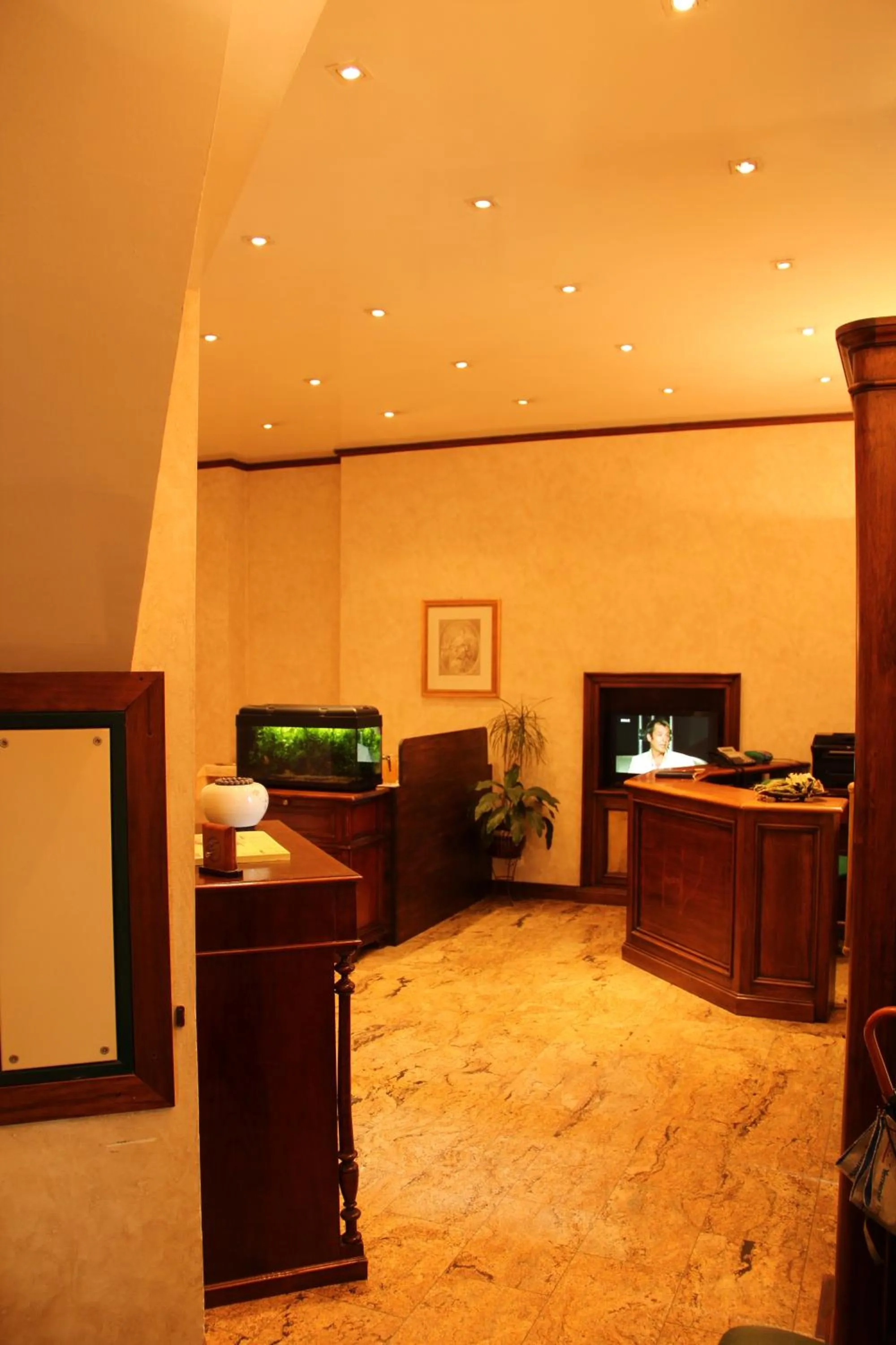 Lobby or reception in Hotel Valentino Centro Storico