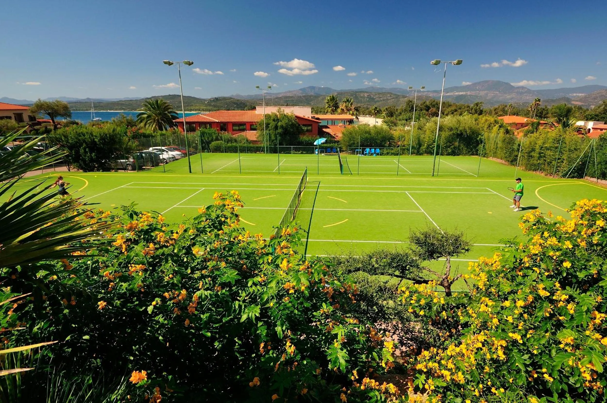 Tennis court in Hotel Club Saraceno - Bovis Hotels