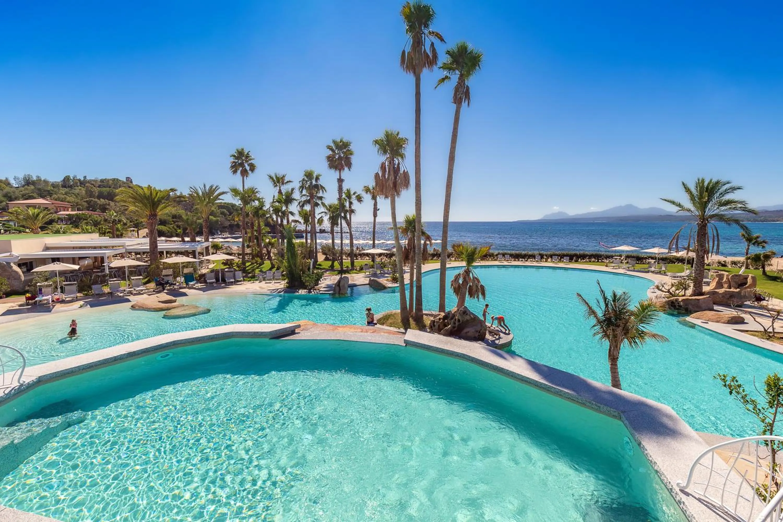 Pool view in Hotel Club Saraceno - Bovis Hotels