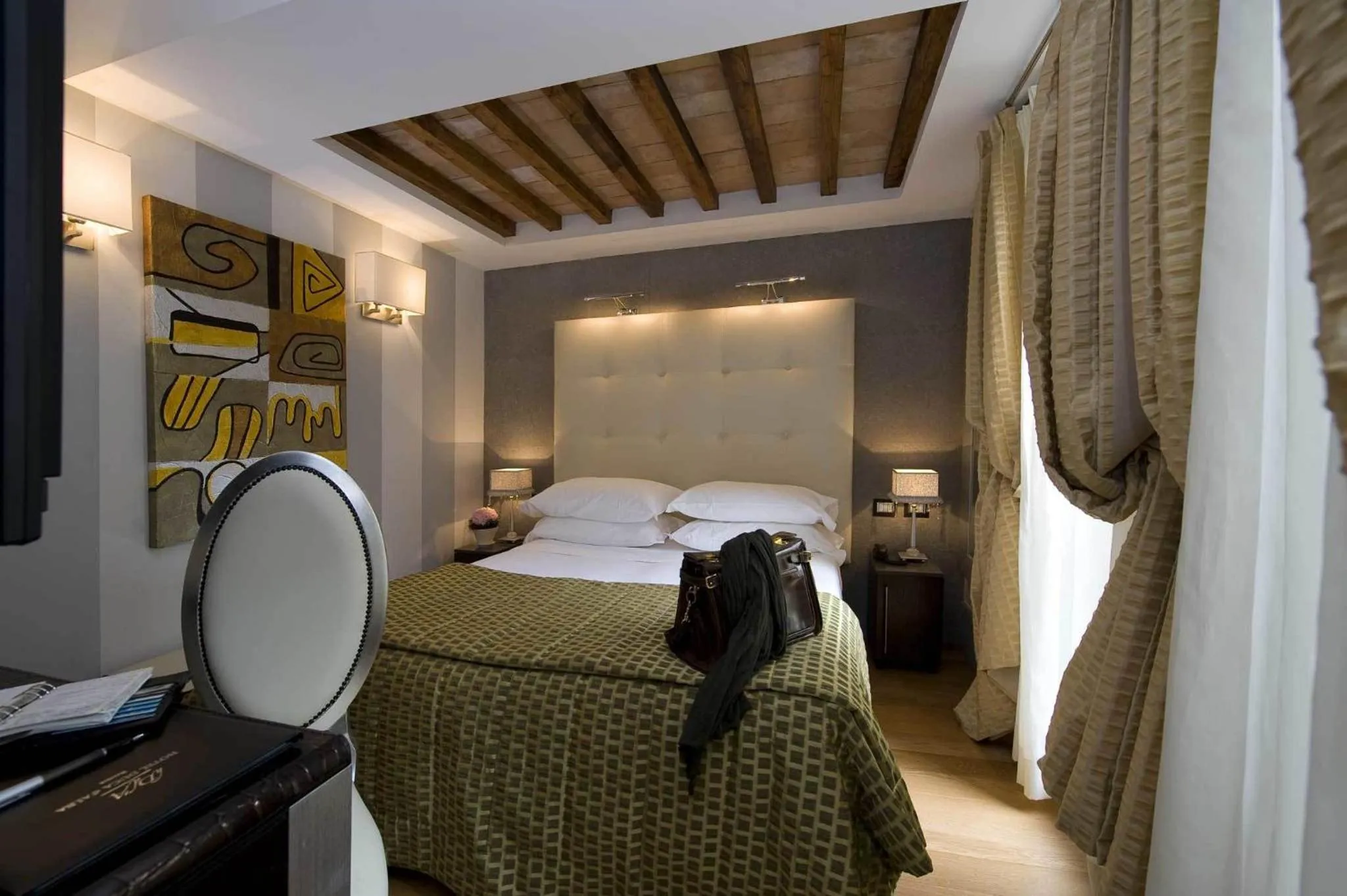 Photo of the whole room, Bed in Duca d'Alba Hotel - Chateaux & Hotels Collection