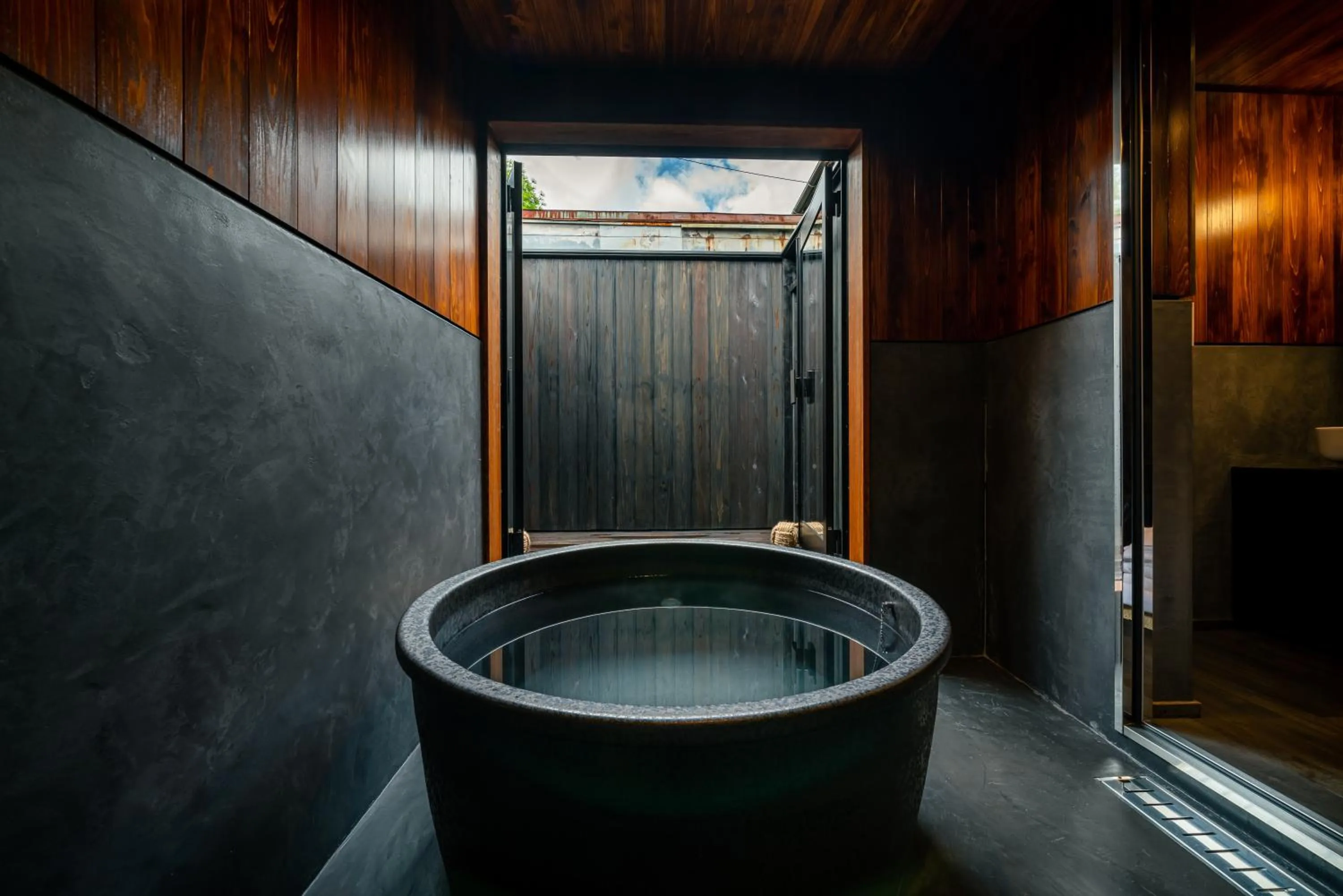 Open Air Bath in BYAKU Narai