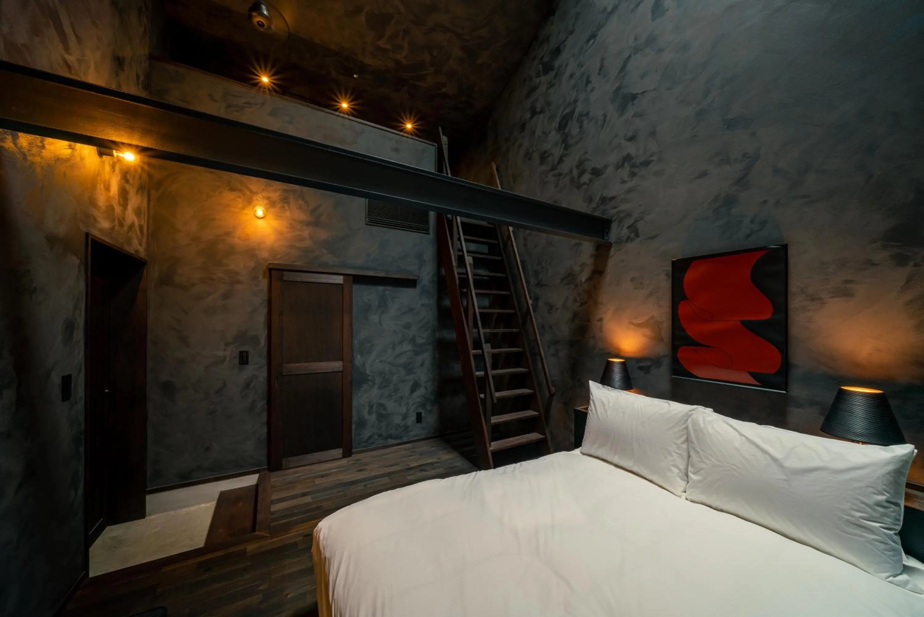 Photo of the whole room, Bed in BYAKU Narai