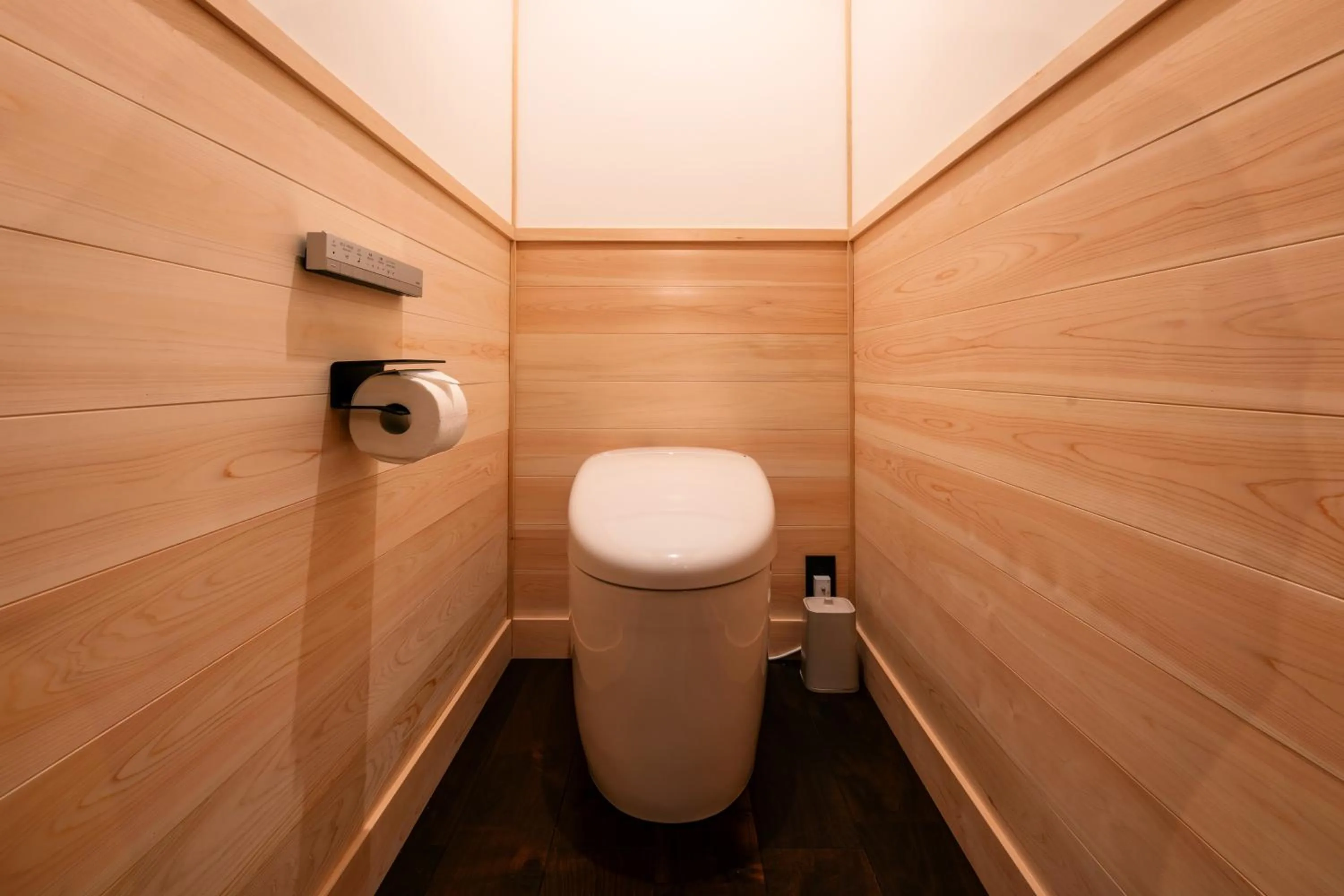 Toilet in BYAKU Narai