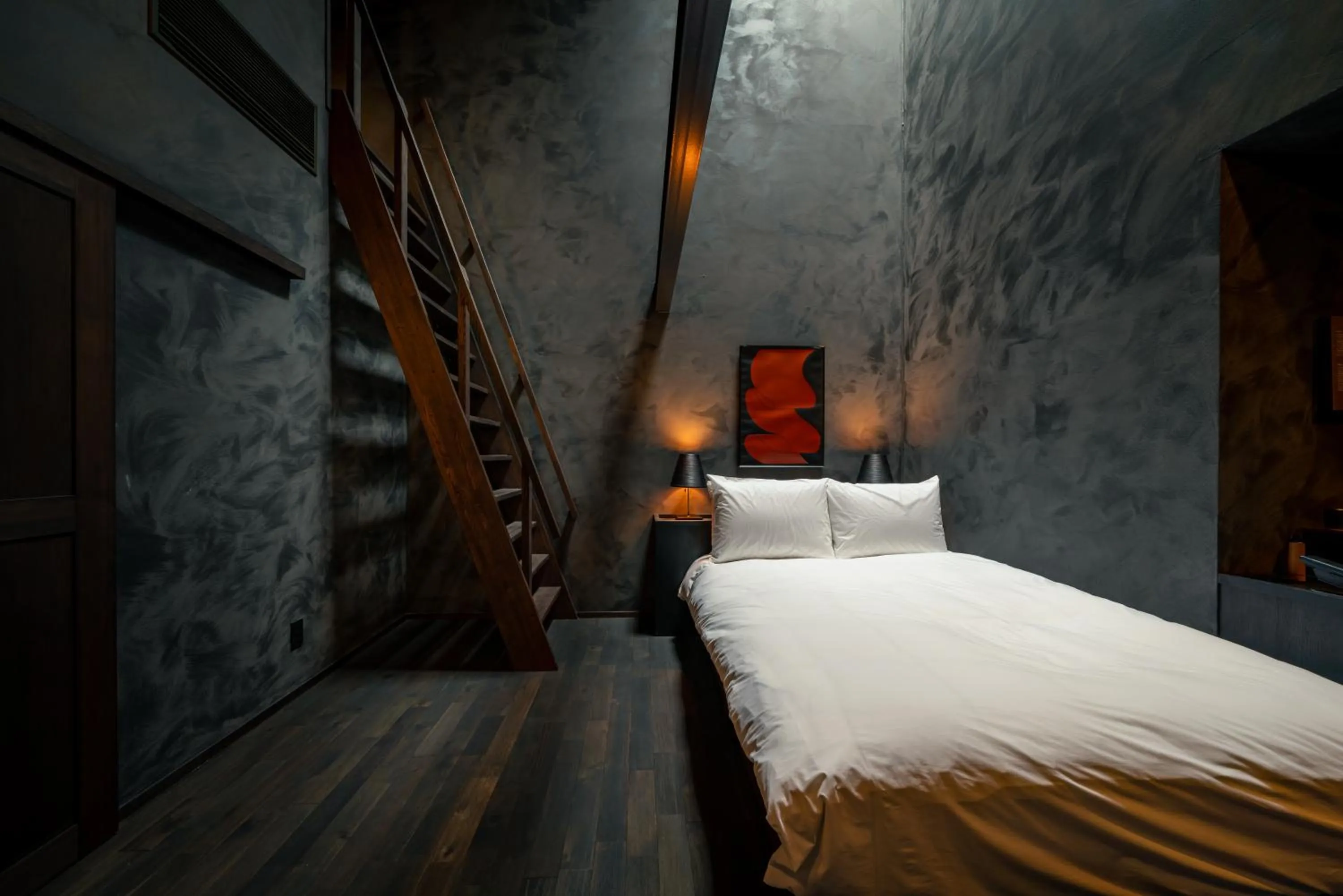 Photo of the whole room, Bed in BYAKU Narai