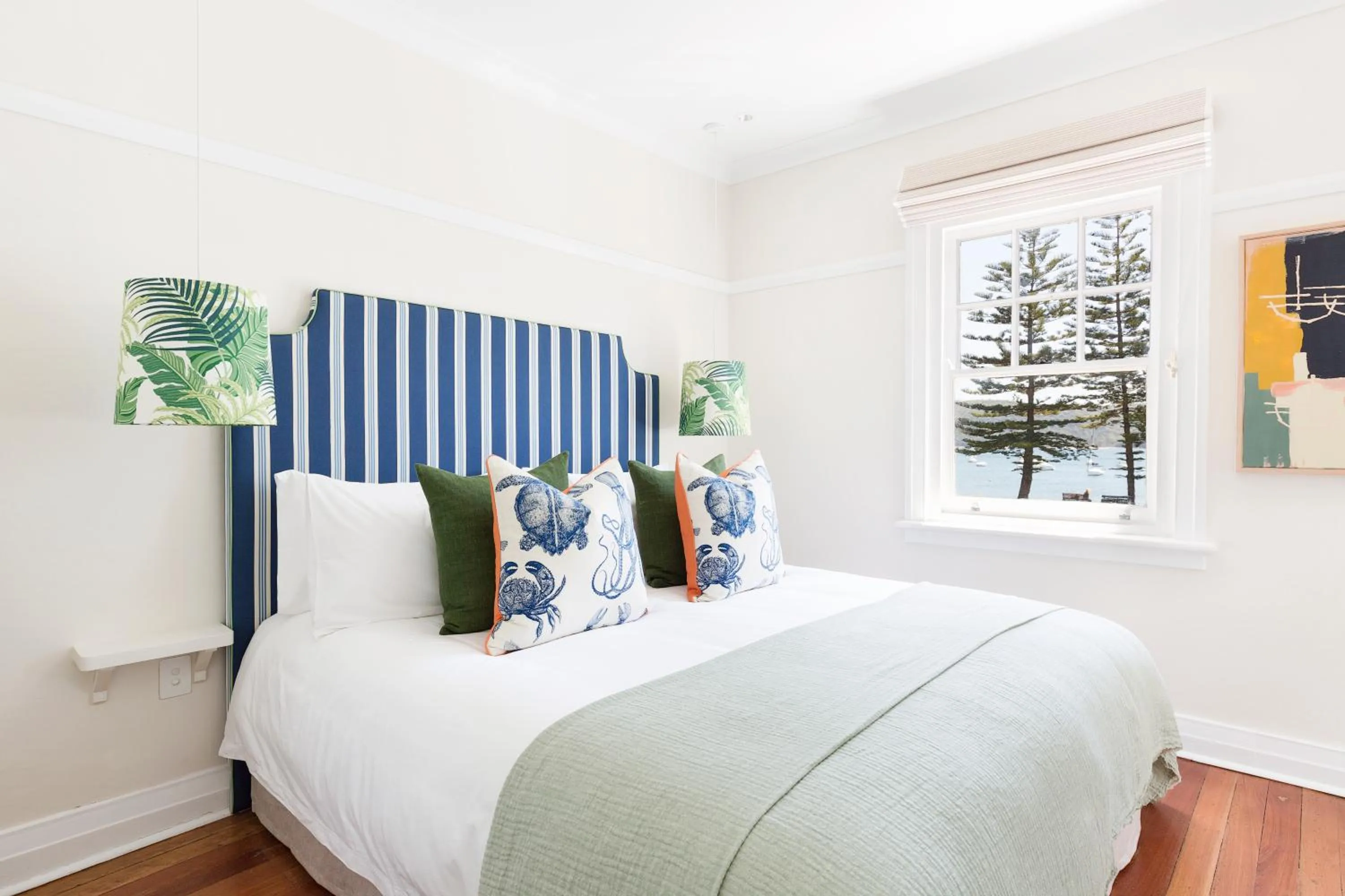 Bed in Barrenjoey House