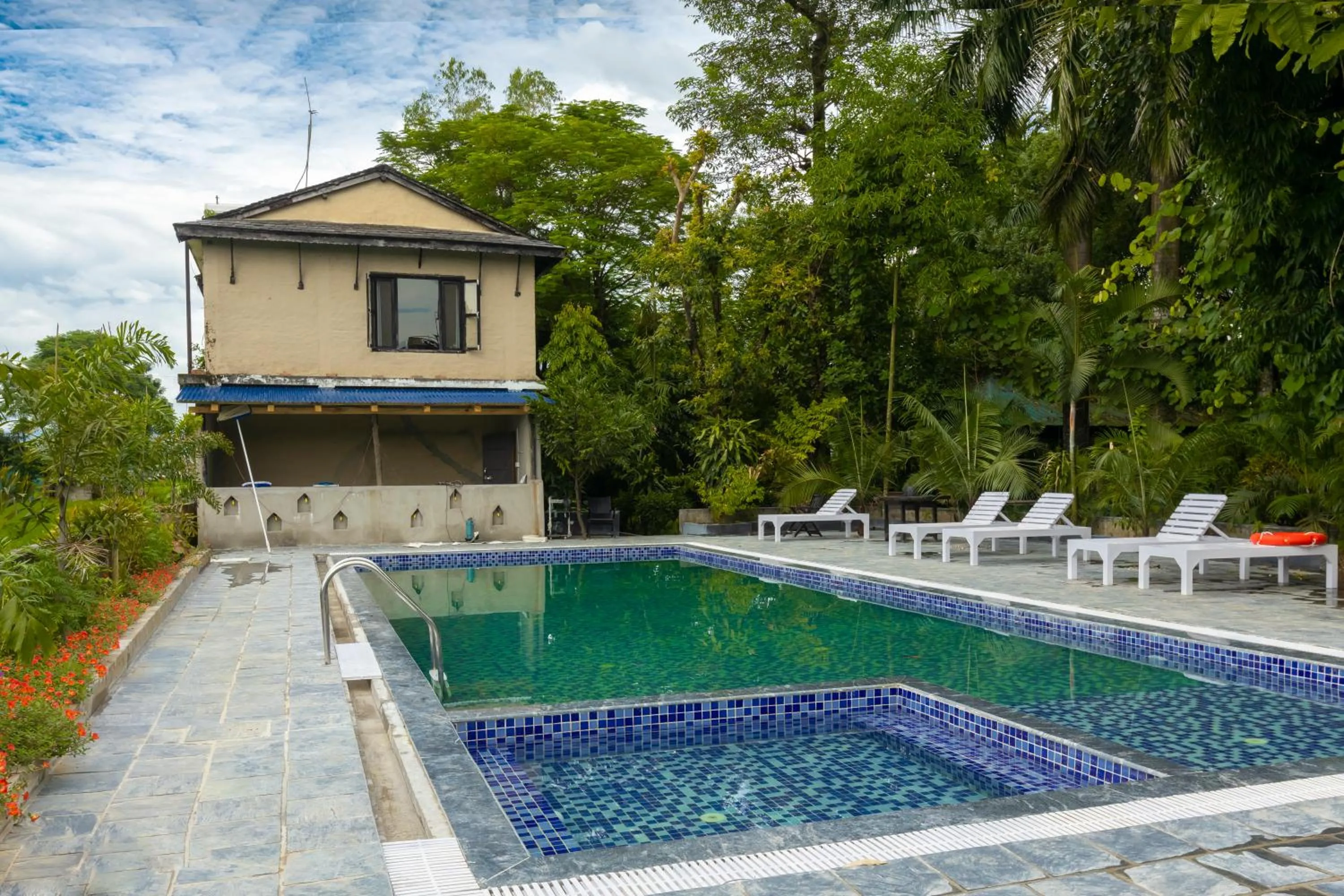 Property building in Hotel Parkside