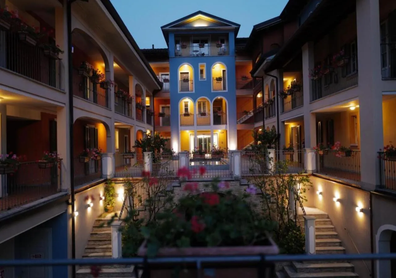 Inner courtyard view in Aquazzurra Resort & Aparthotel