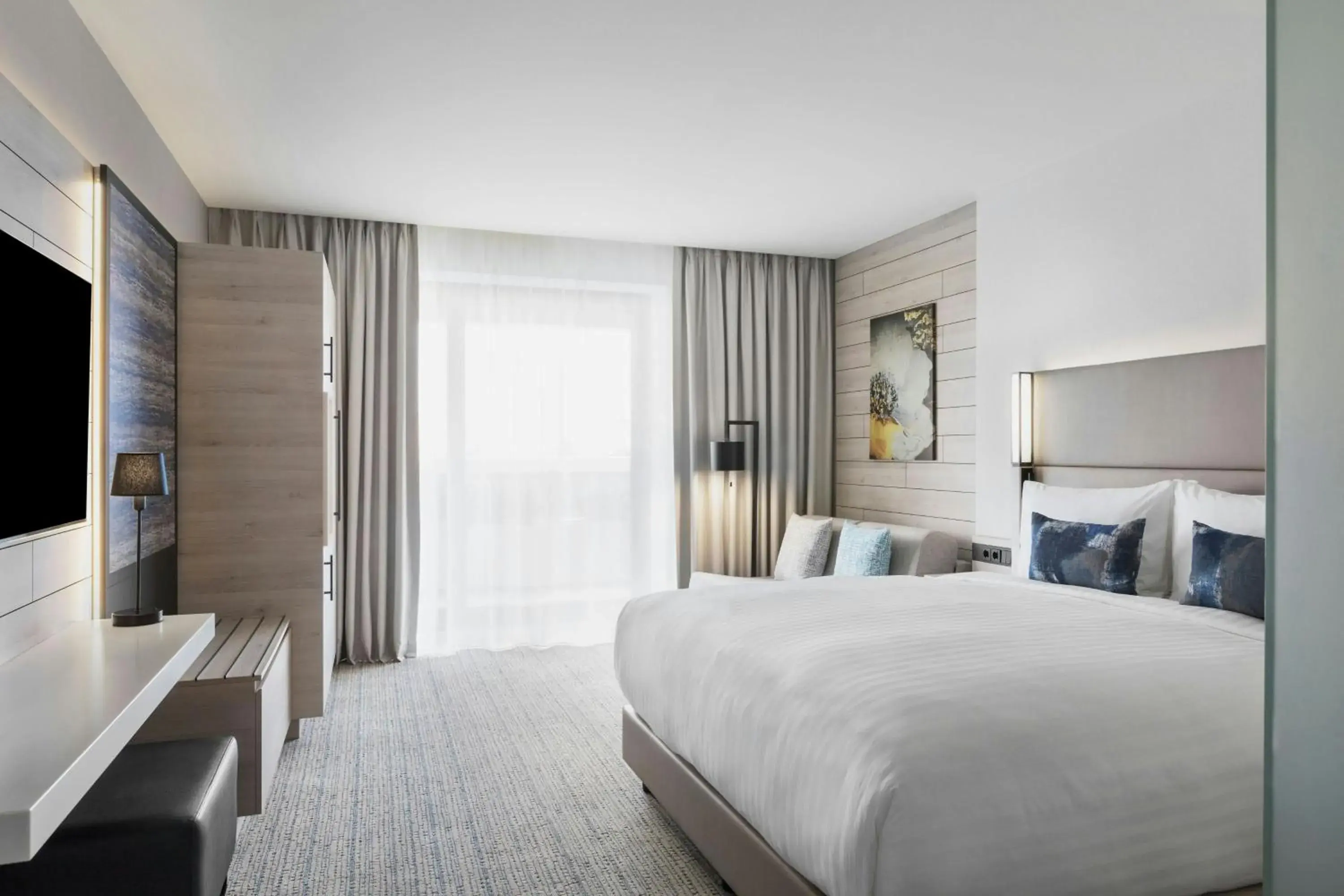 Guest room, 1 King, Sea view, Balcony in Courtyard by Marriott Batumi Guest room, 1 King, Sea view, Balcony in Courtyard by Marriott Batumi